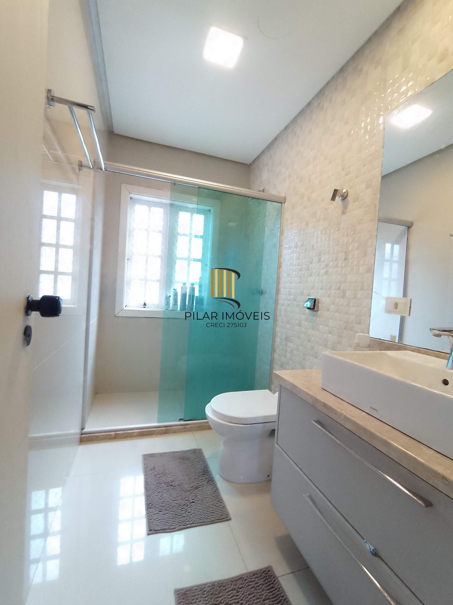 Casa 3 dormitórios em condomínio de luxo próximo ao Shopping Iguatemi