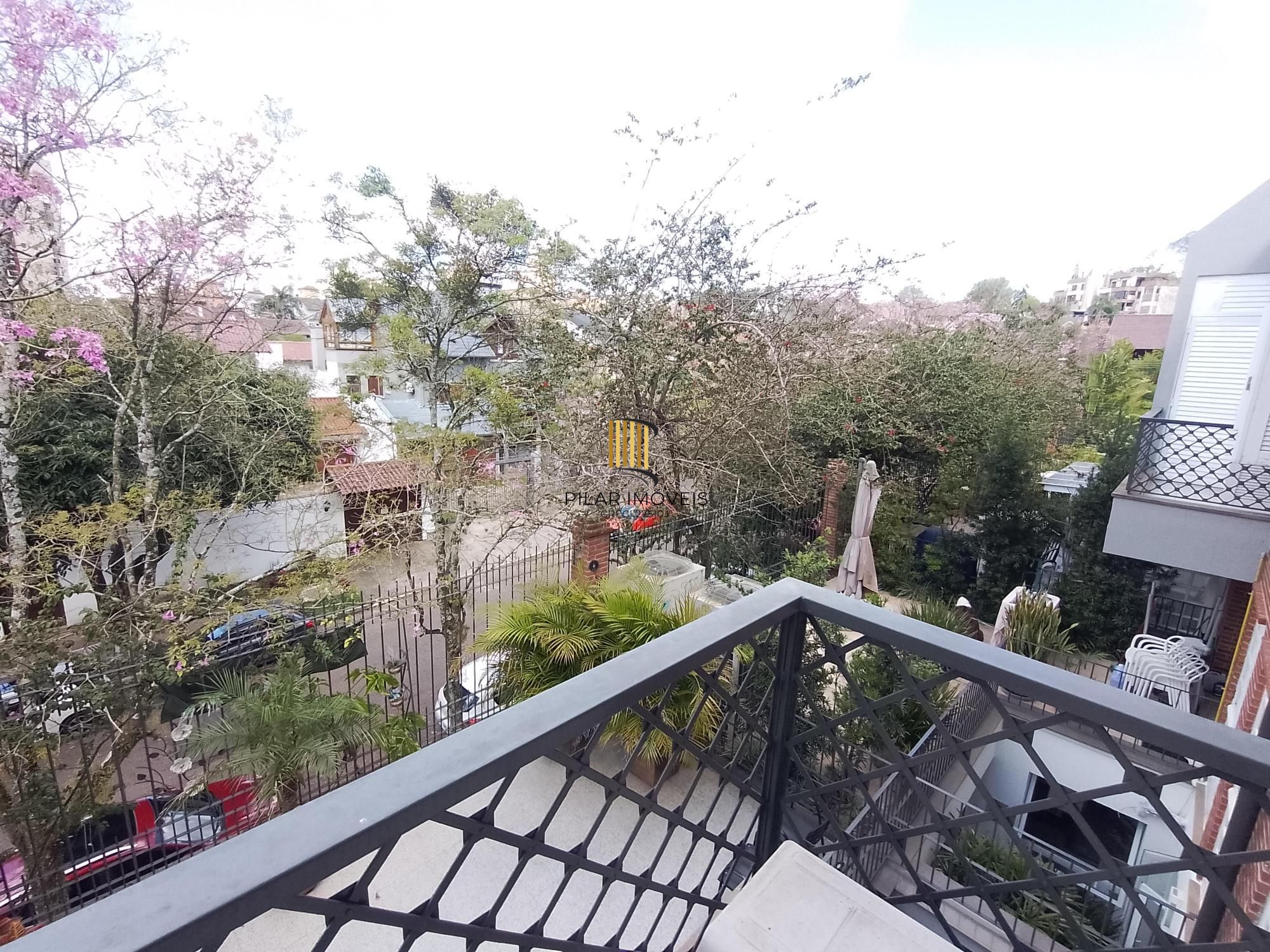 Casa 3 dormitórios em condomínio de luxo próximo ao Shopping Iguatemi