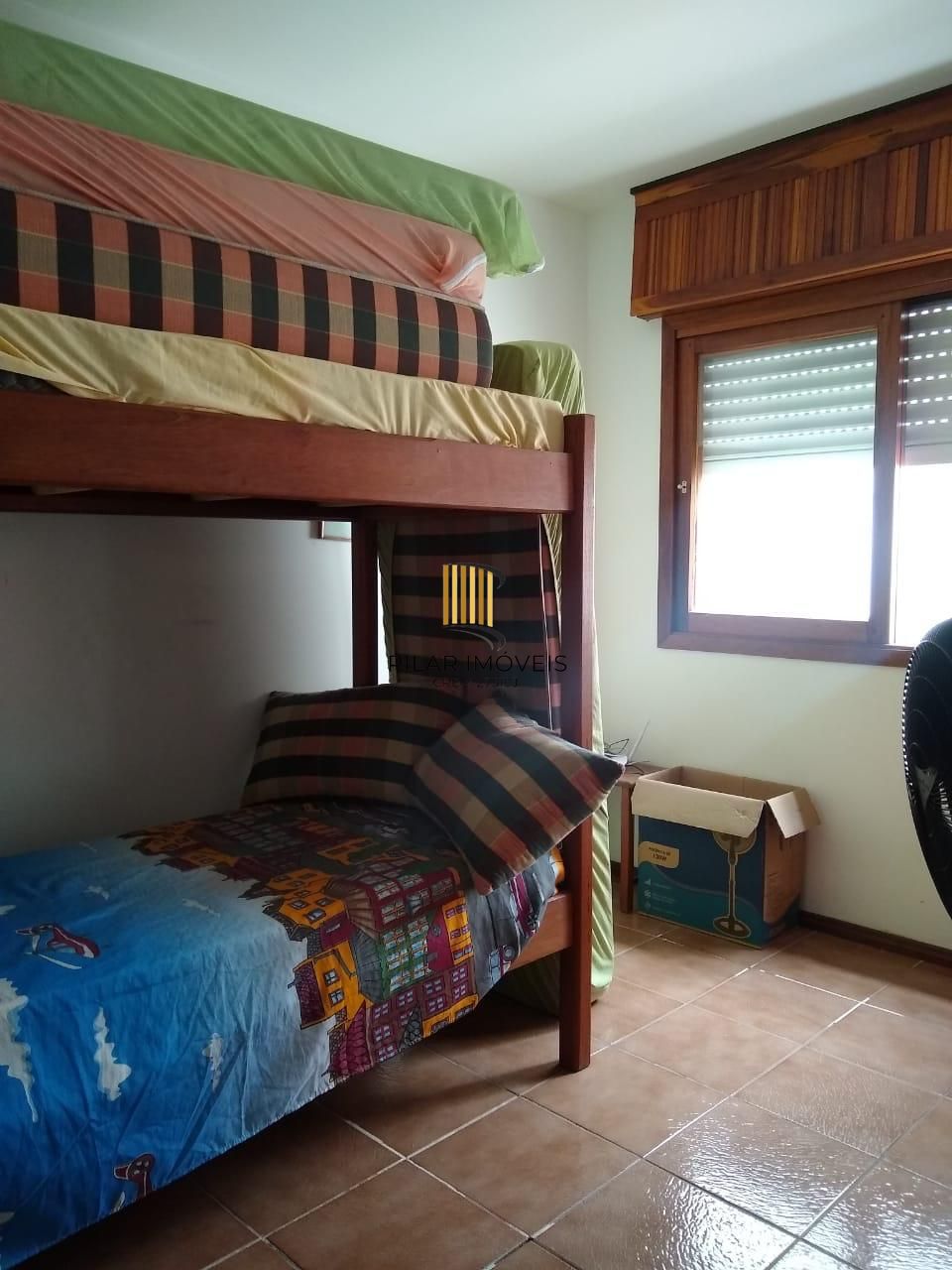 Apartamento 2 dormitórios com churrasqueira em Capão da Canoa
