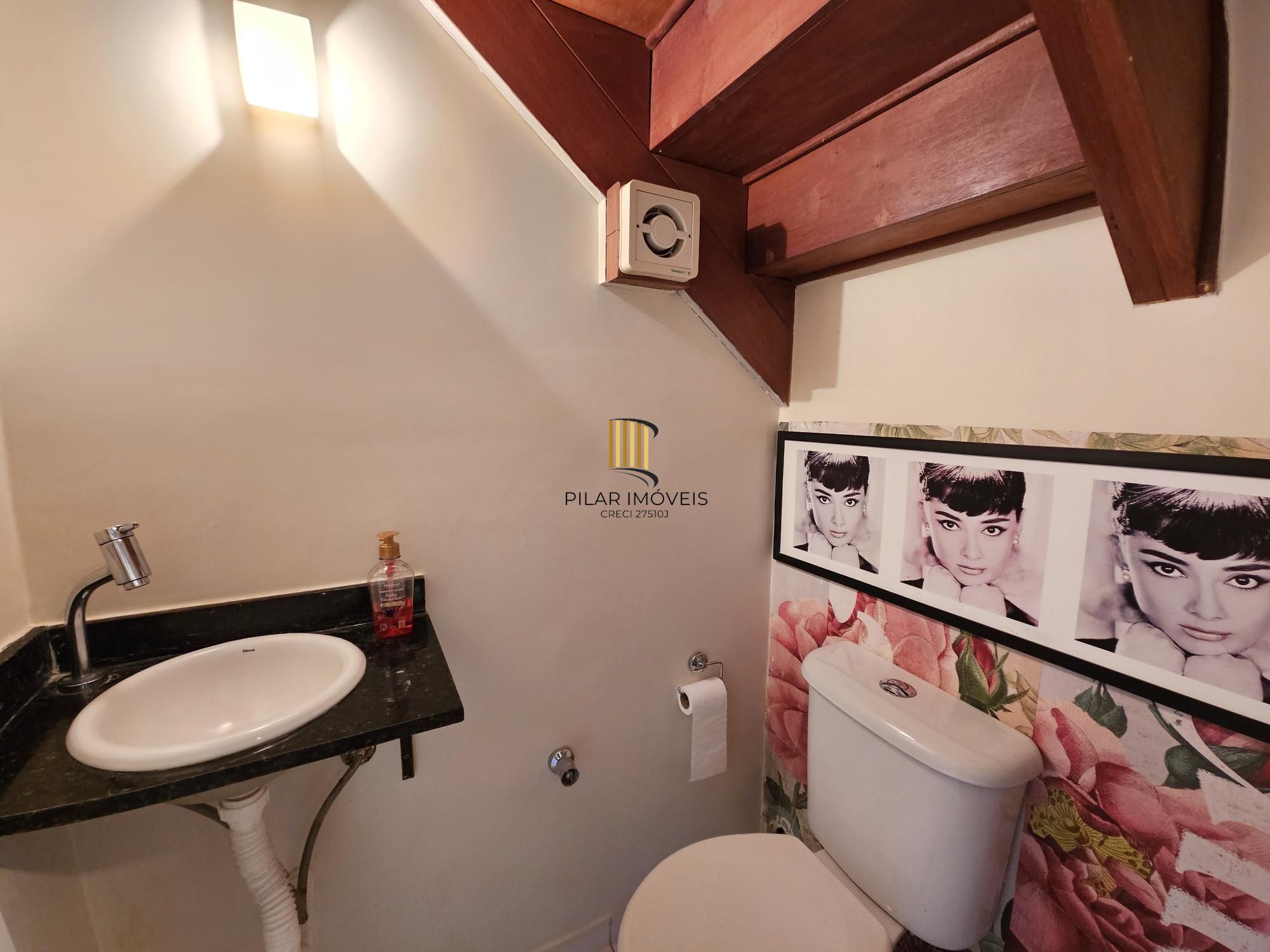 CASA EM CONDOMÍNIO NA AVENIDA PROTÁSIO ALVES