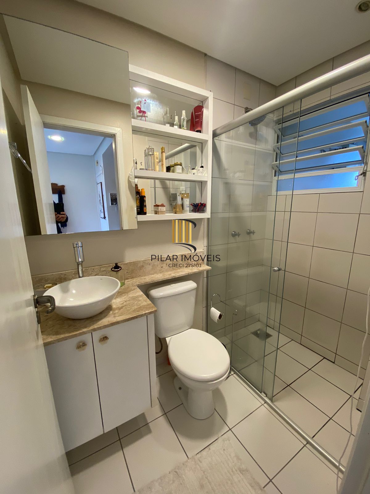 Apartamento 1 dormitório com vaga e elevador no Petrópolis