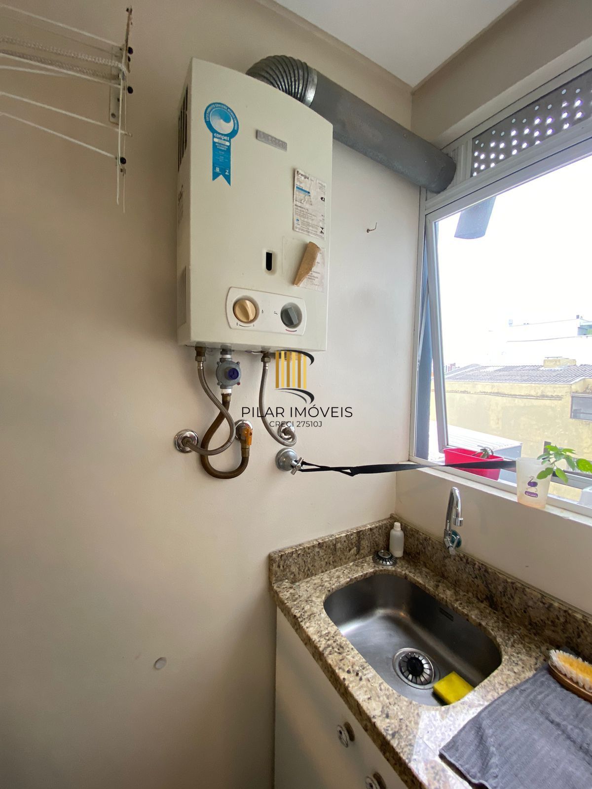 Apartamento 1 dormitório com vaga e elevador no Petrópolis