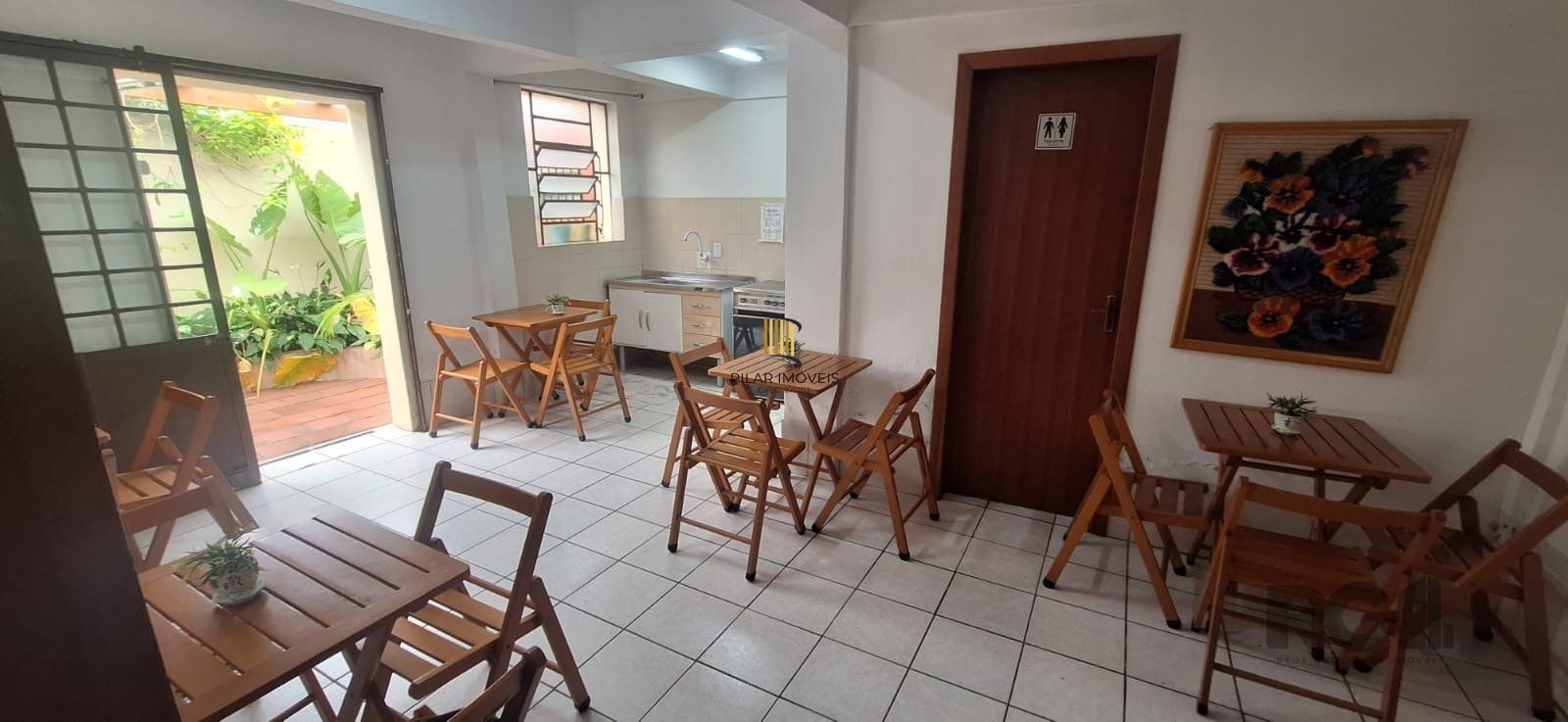 AP 3 DORM SEMIMOBILIADO BAIRRO SANTA CECÍLIA 