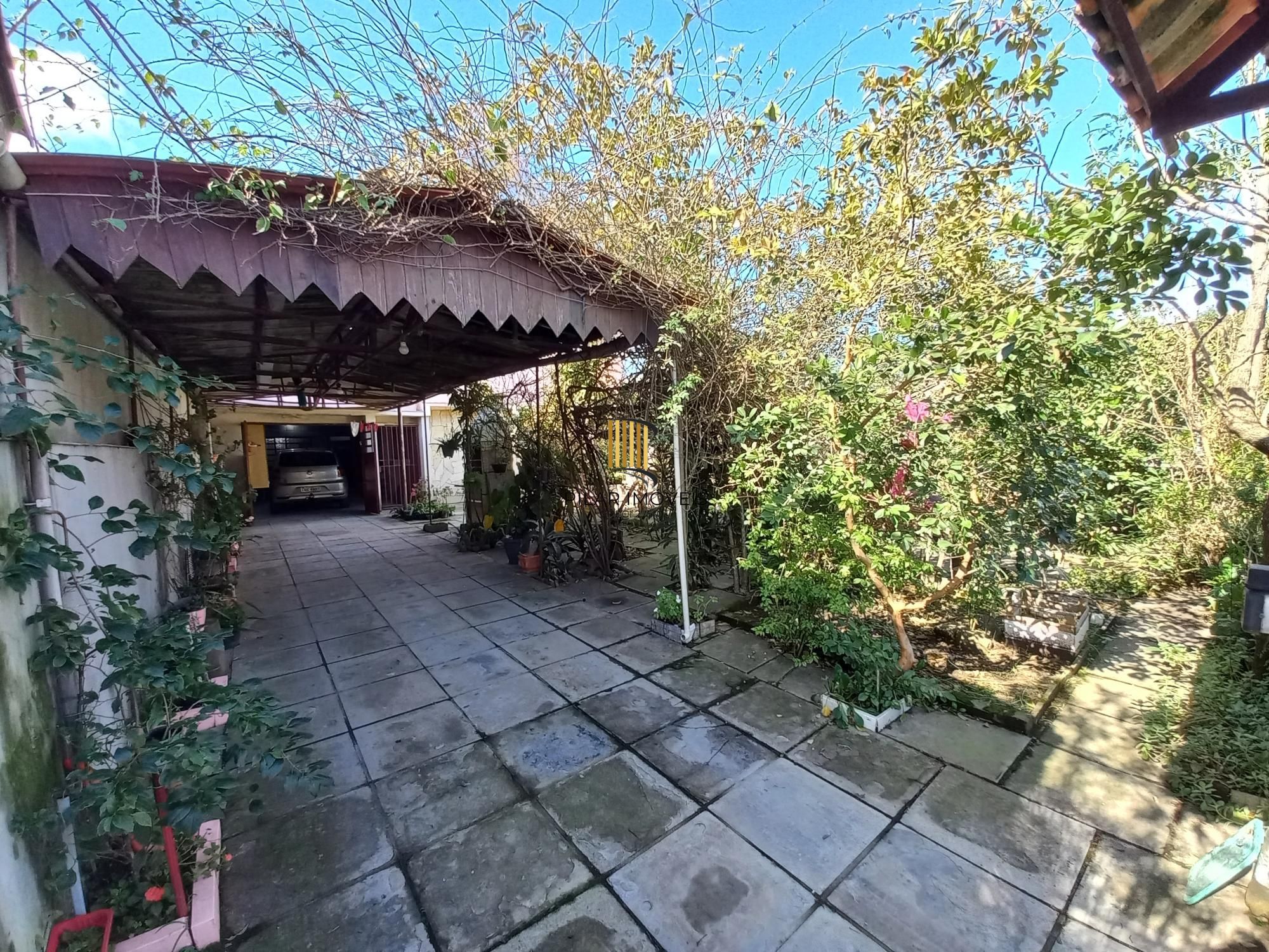 Casa 2 dormitórios no bairro Restinga