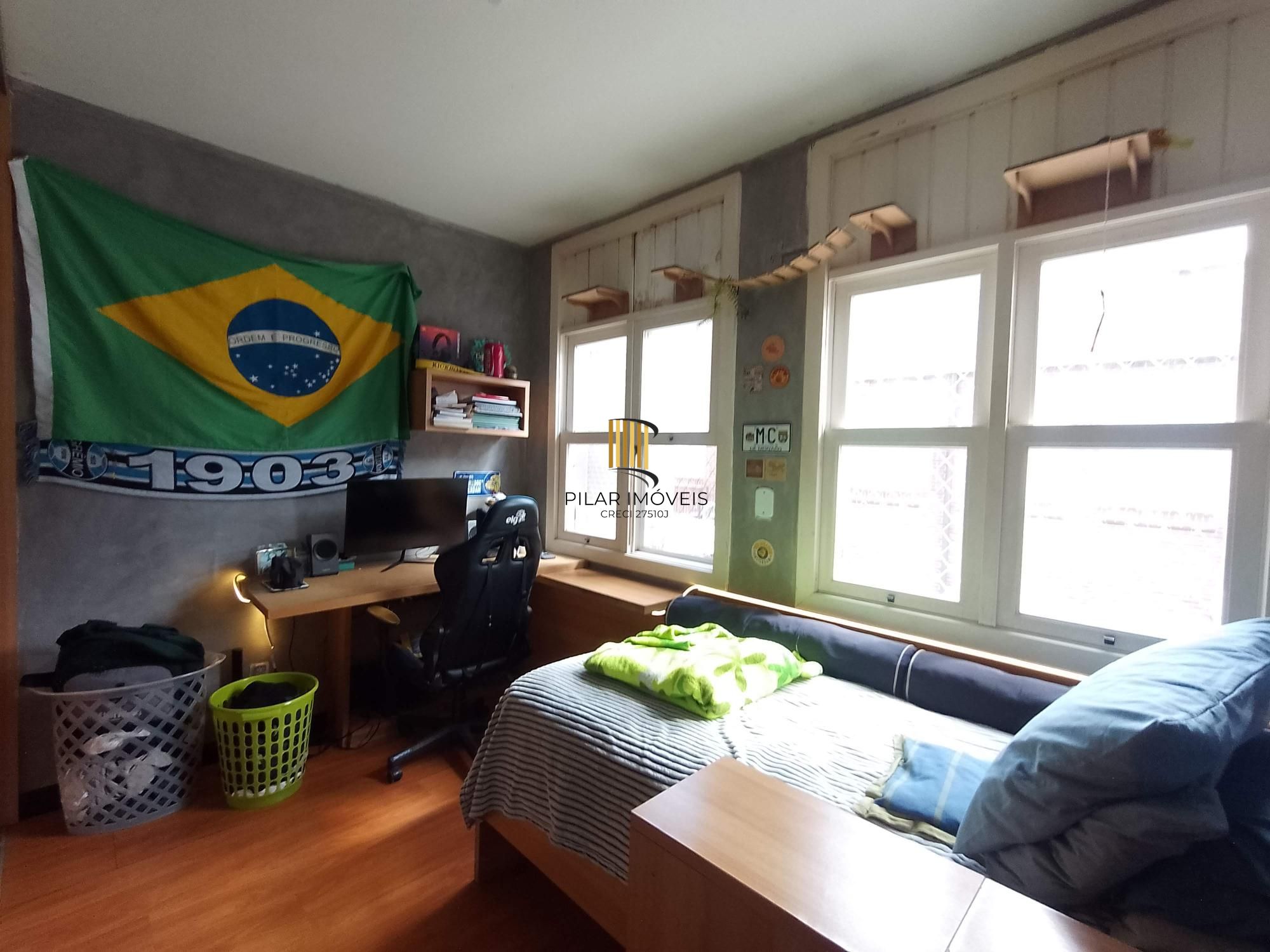 Casa 3 dormitórios em condomínio de luxo próximo ao Shopping Iguatemi