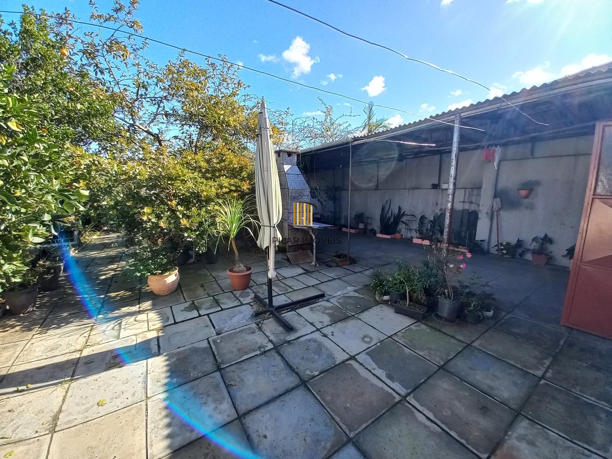 Casa 2 dormitórios no bairro Restinga