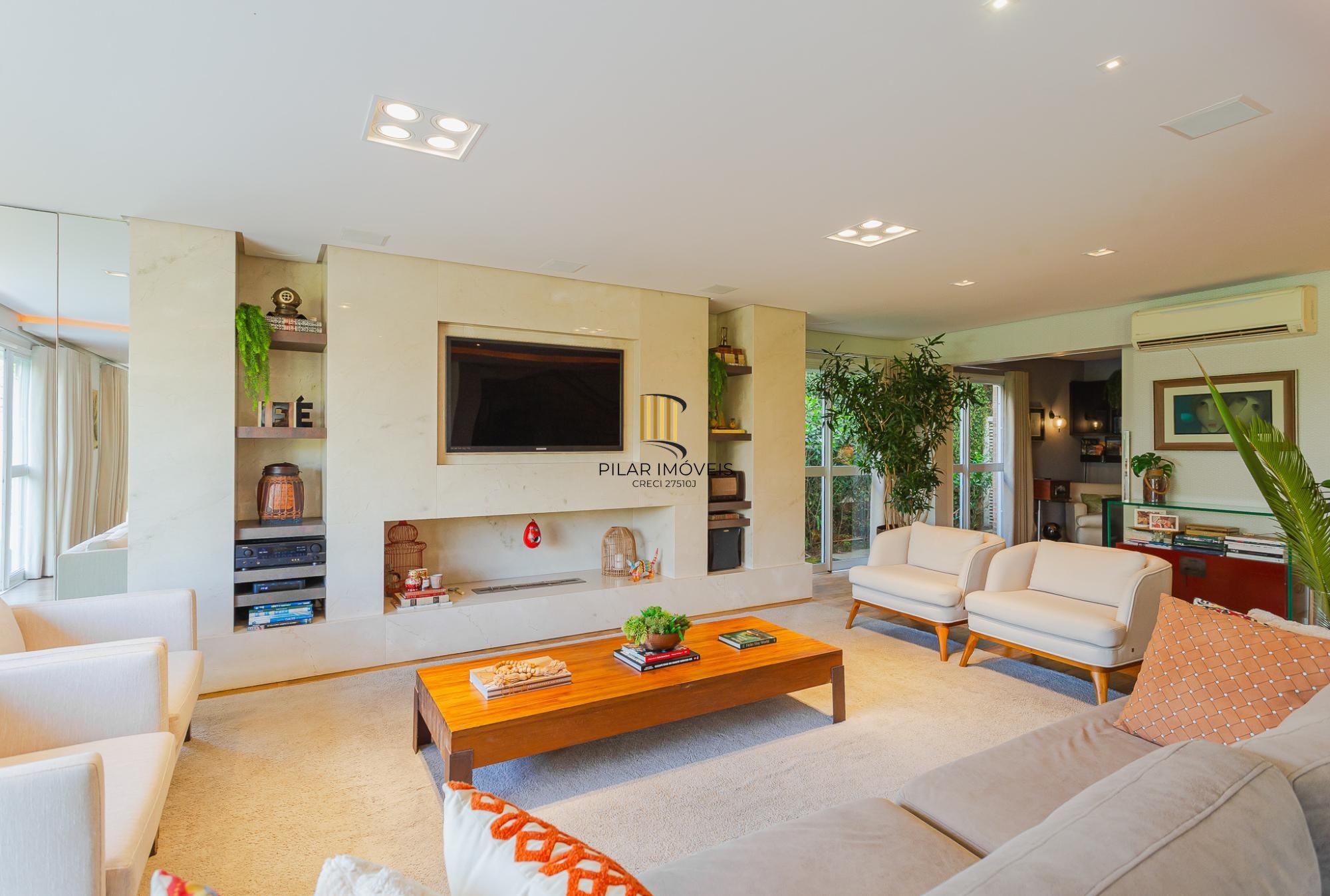 CONDOMINIO ATMOSFERA - CASA MOBILIADA DE 4 SUÍTES COM 4 VAGAS