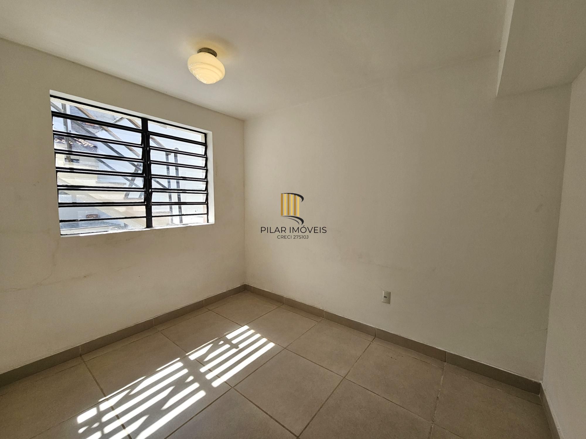 CASA EXCLUSIVA NO BAIRRO TRÊS FIGUEIRAS