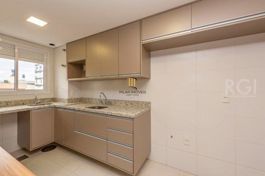 Apartamento para Venda - 65.41m², 3 dormitórios, sendo 1 suites, 1 vaga - Petrópolis