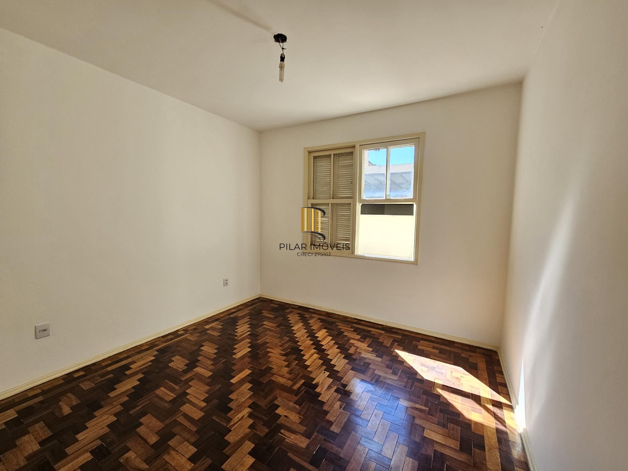 MENINO DEUS | 1 DORM ENSOLARADO