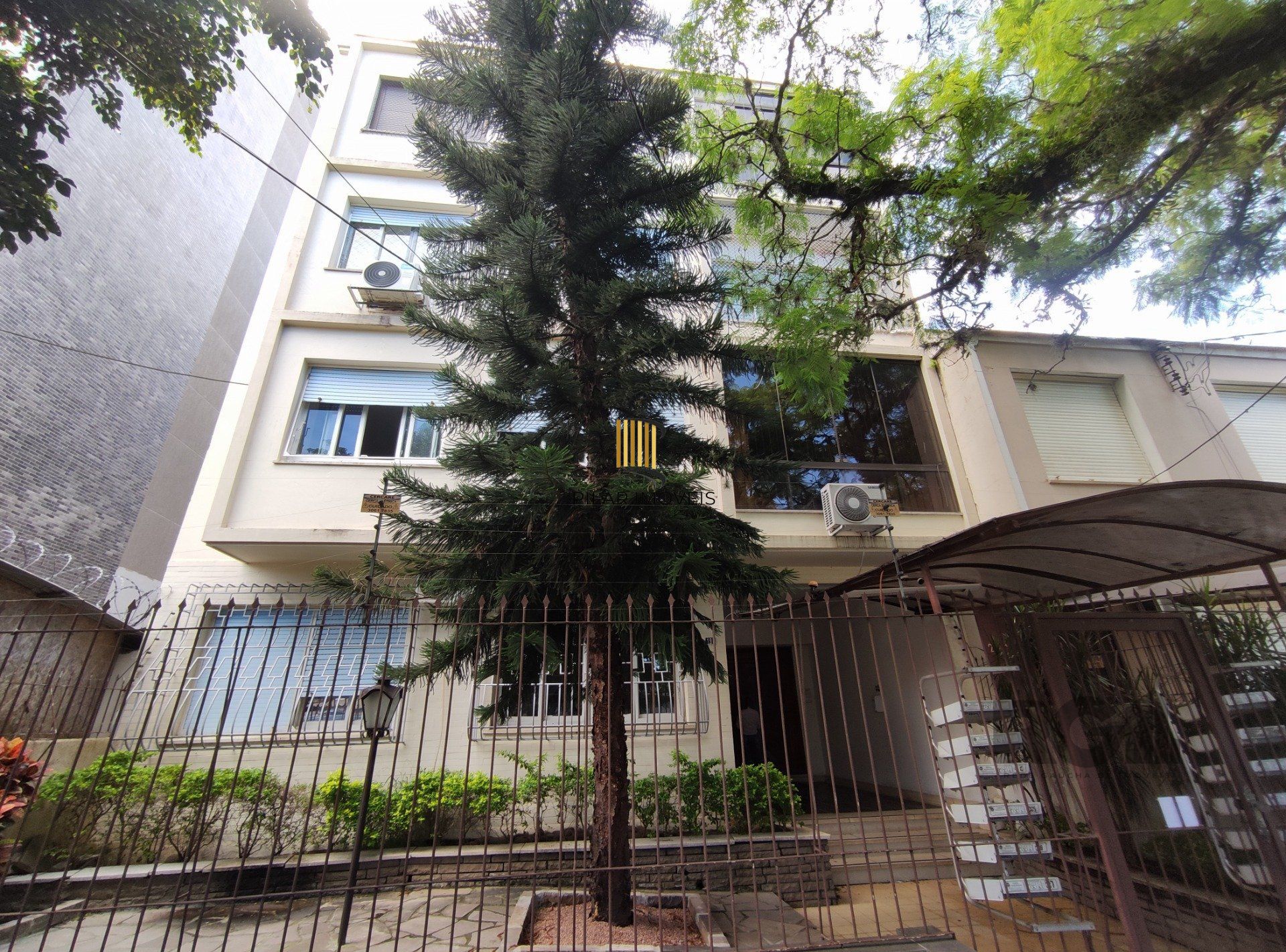 Apartamento 2 dormitórios no bairro Santa Cecília