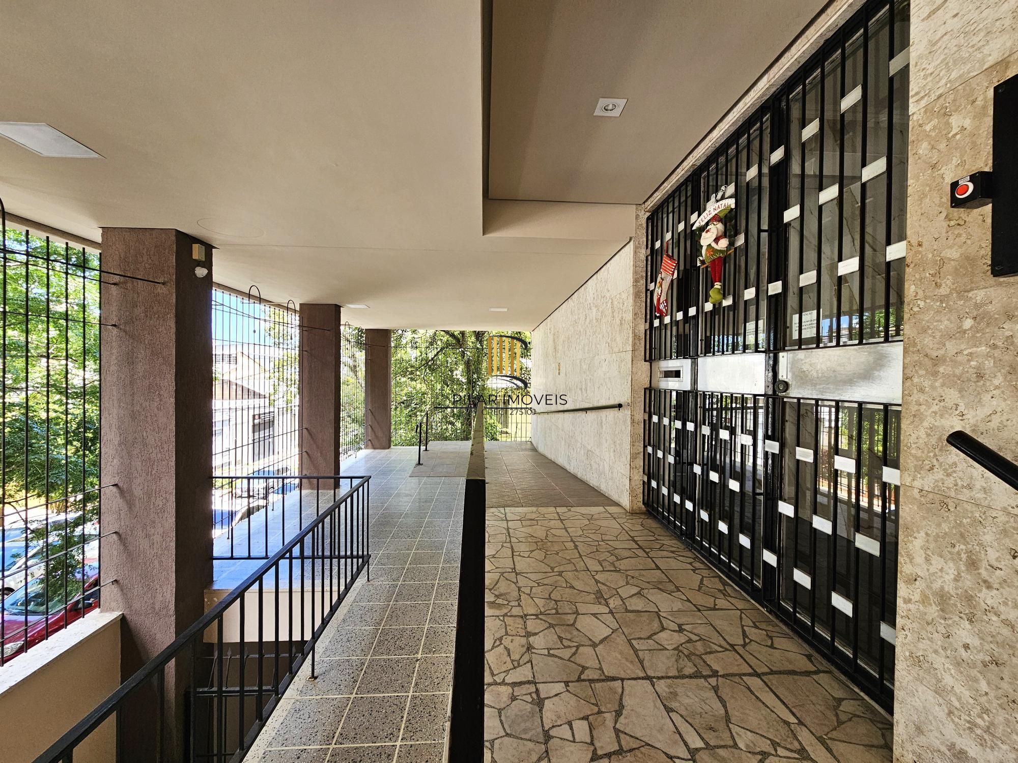 Apartamento 2 dormitórios com elevador no Floresta