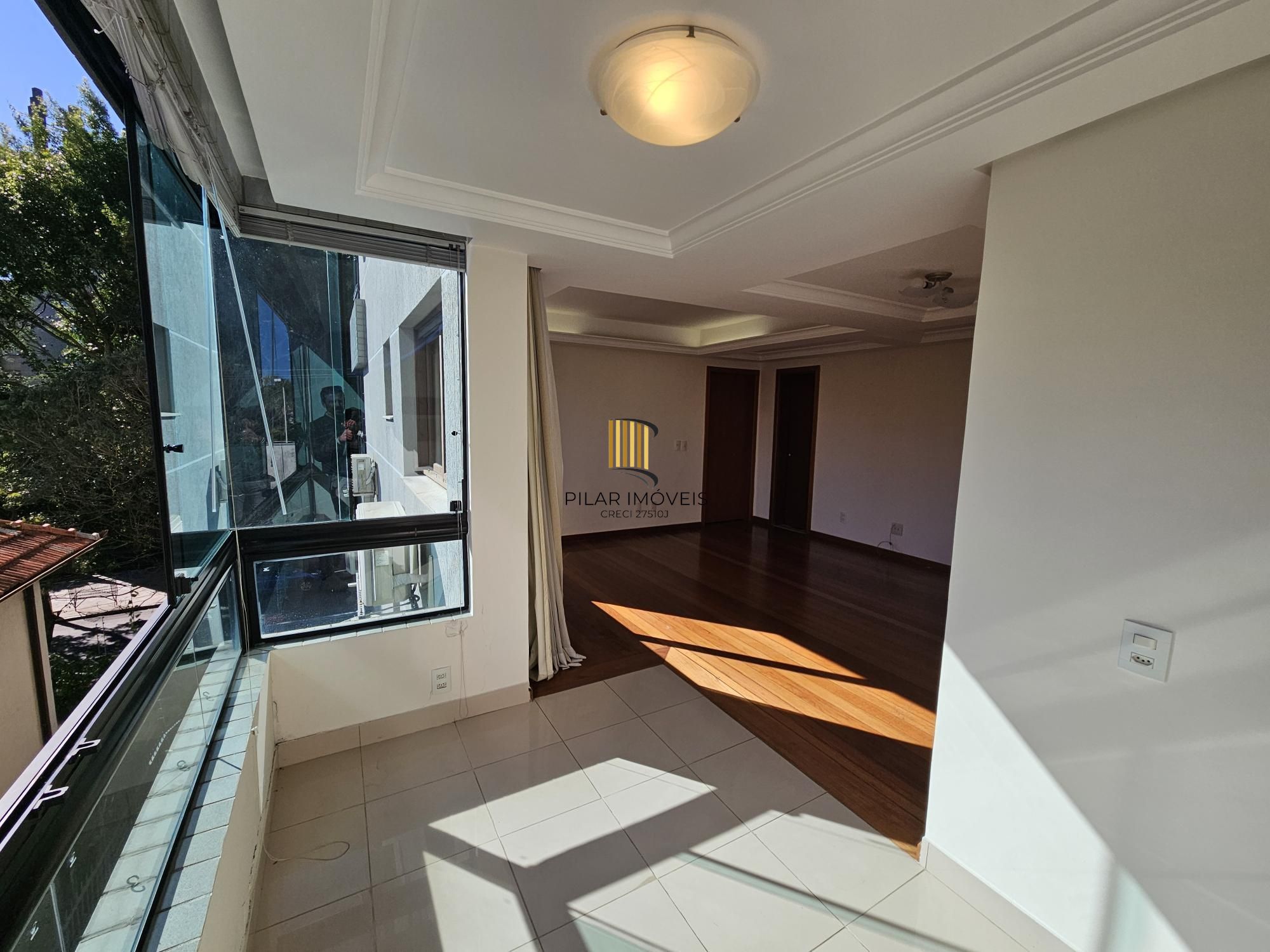 Apartamento 3 dormitórios no bairro Petrópolis