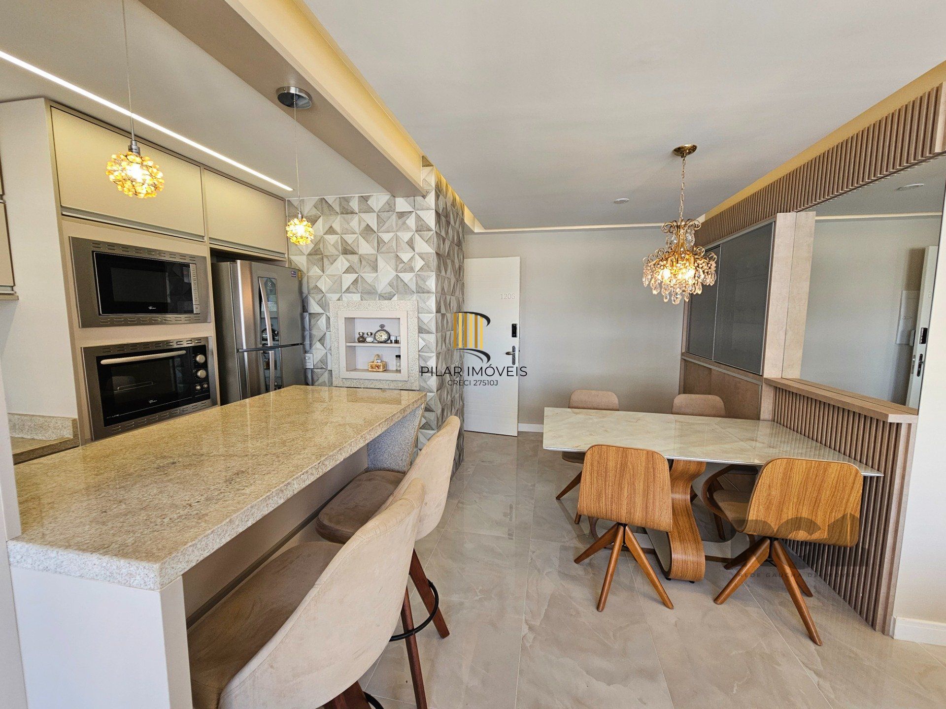 Apartamento para Venda - 67.43m², 2 dormitórios, sendo 1 suites, 2 vagas - Jardim Lindóia