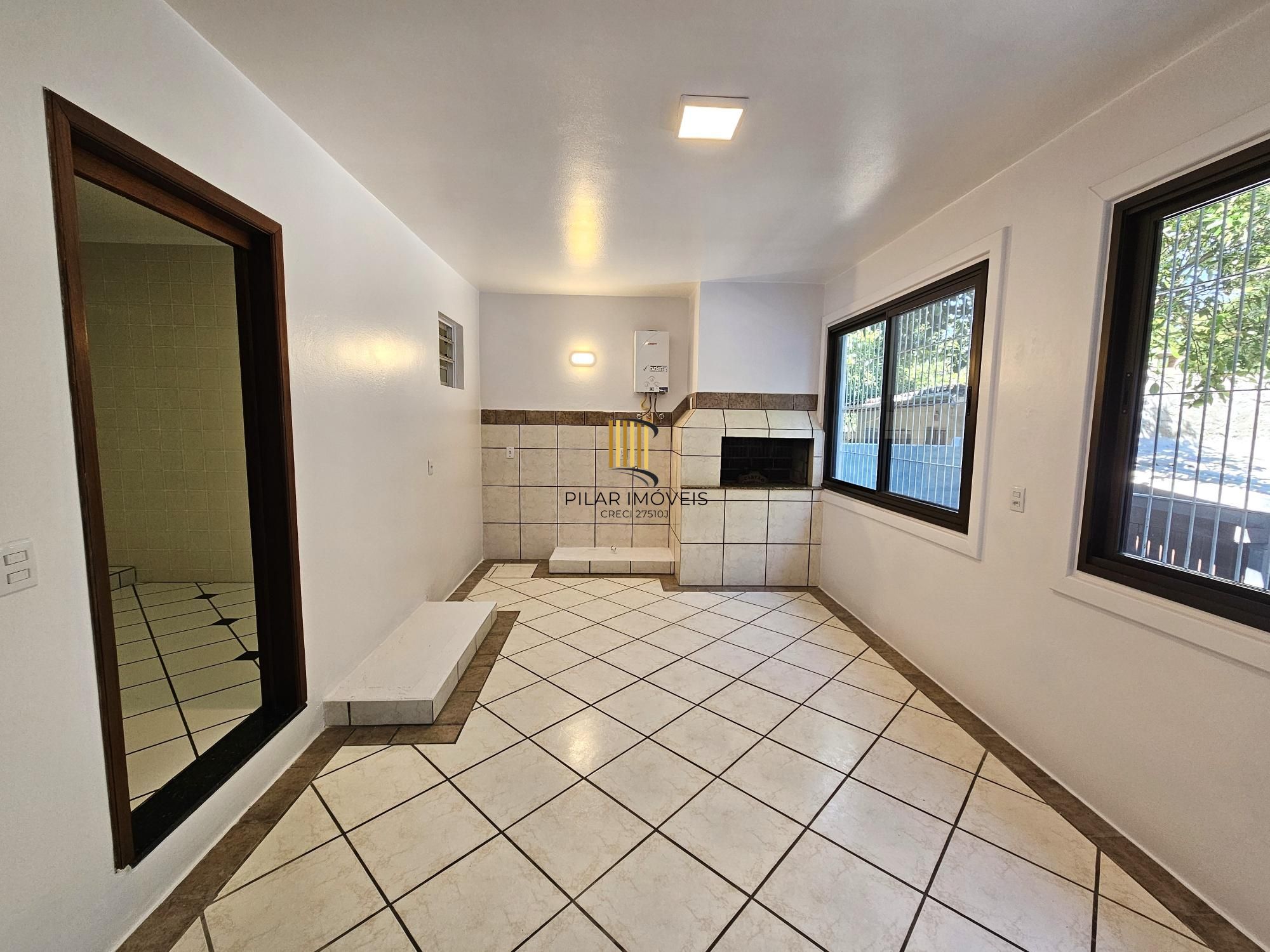 TERRENO COM MAIS DE 790M2 | CASA IMPECÁVEL DE 2 DORMITÓRIOS