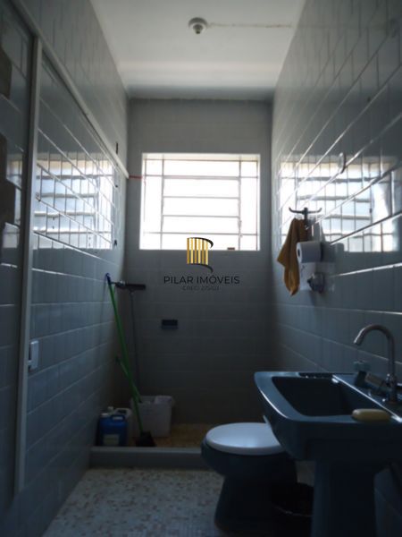 Casa para Venda - 510m², 6 dormitórios, sendo 1 suites, 3 vagas - São João