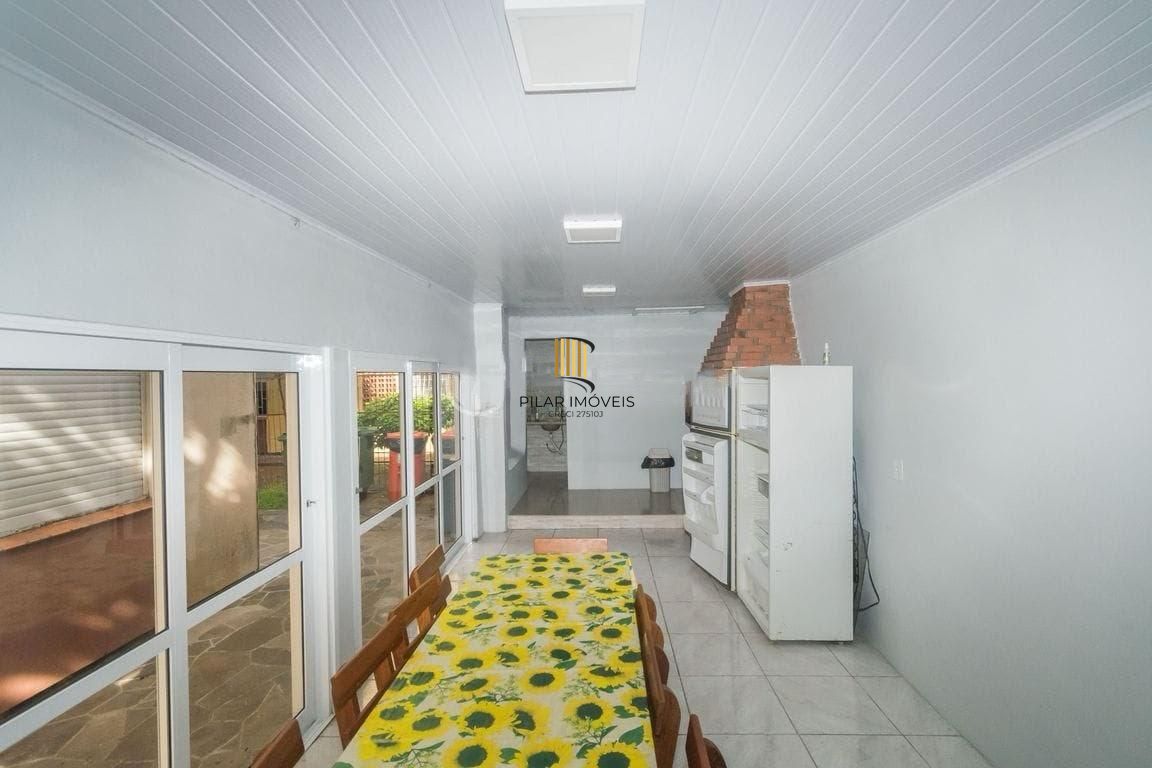 Apartamento semi mobiliado com 1 dormitório com vaga perto da PUC