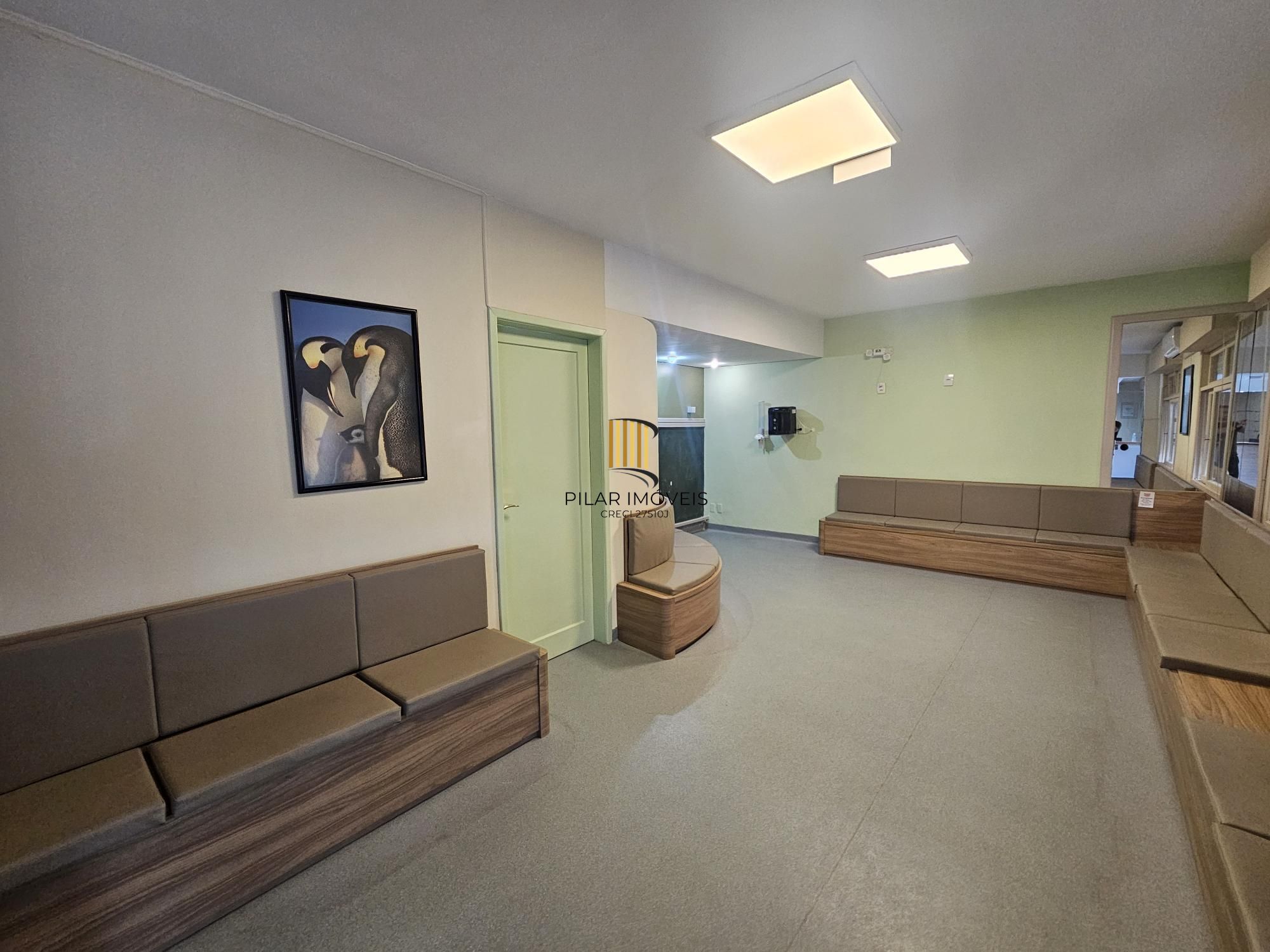 CASA COMERCIAL TOP NO BAIRRO SANTA CECÍLIA