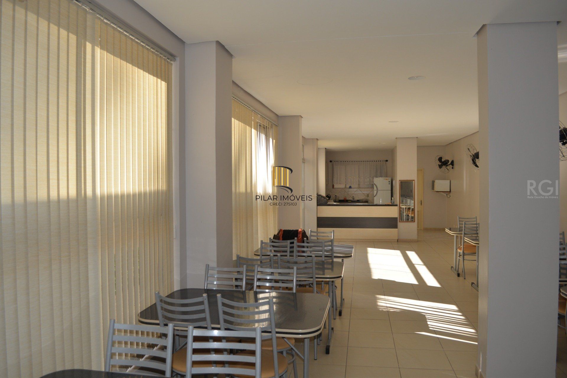 Apartamento para Venda - 120.46m², 3 dormitórios, sendo 1 suites, 1 vaga - Cristal