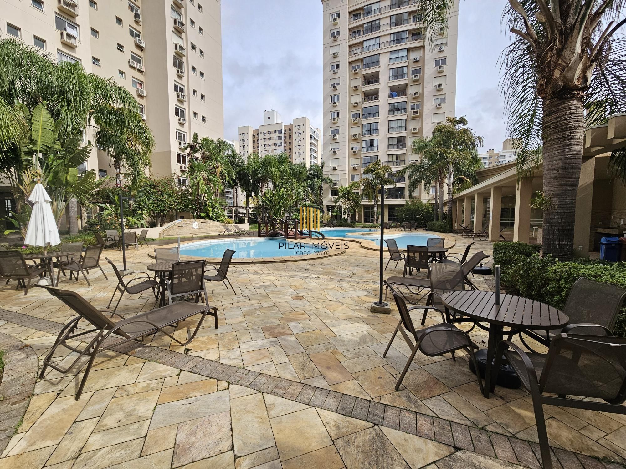 Apartamento 3 Dorm sendo 1 suite e 2 vagas