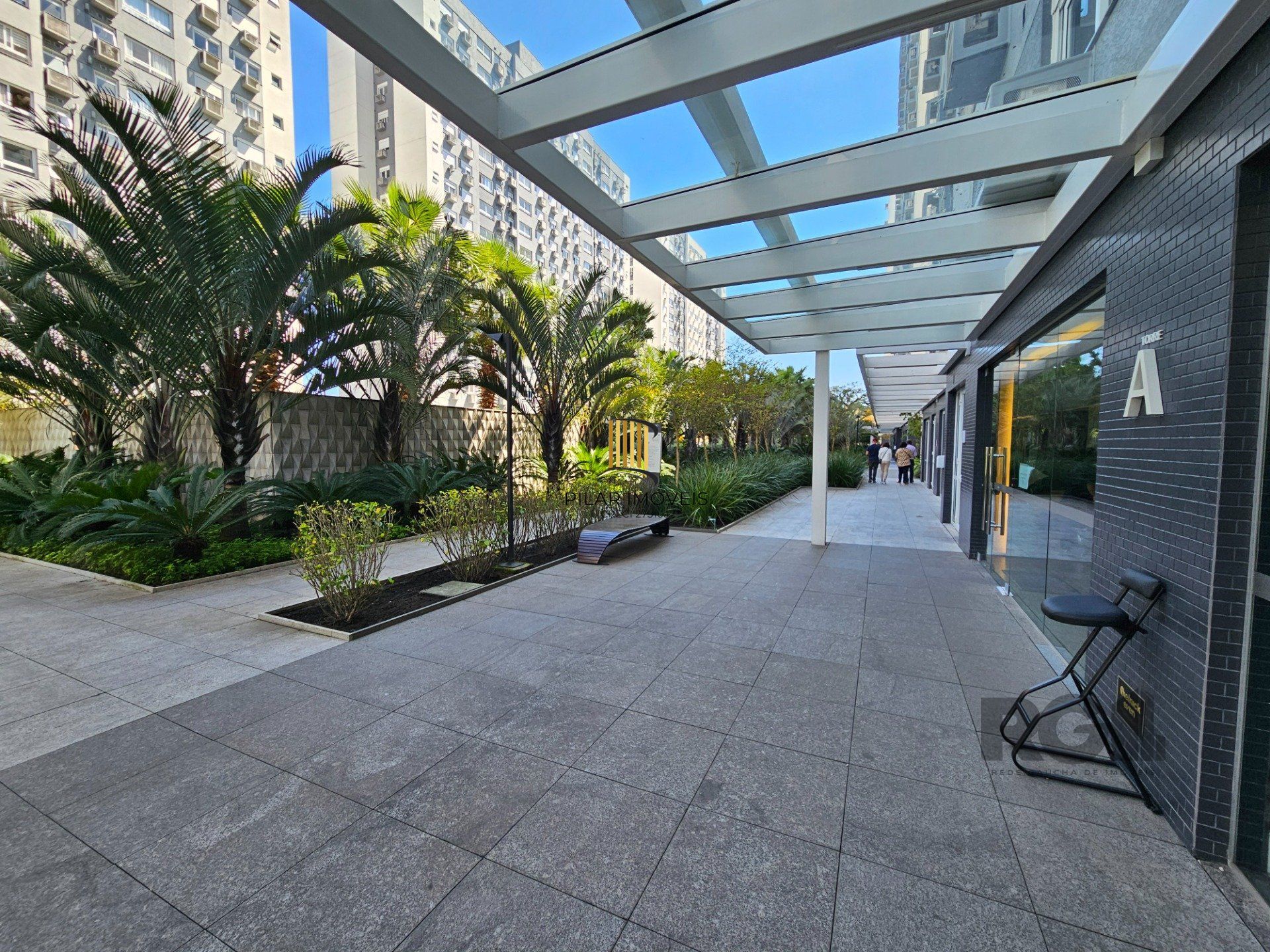 Apartamento para Venda - 67.43m², 2 dormitórios, sendo 1 suites, 2 vagas - Jardim Lindóia