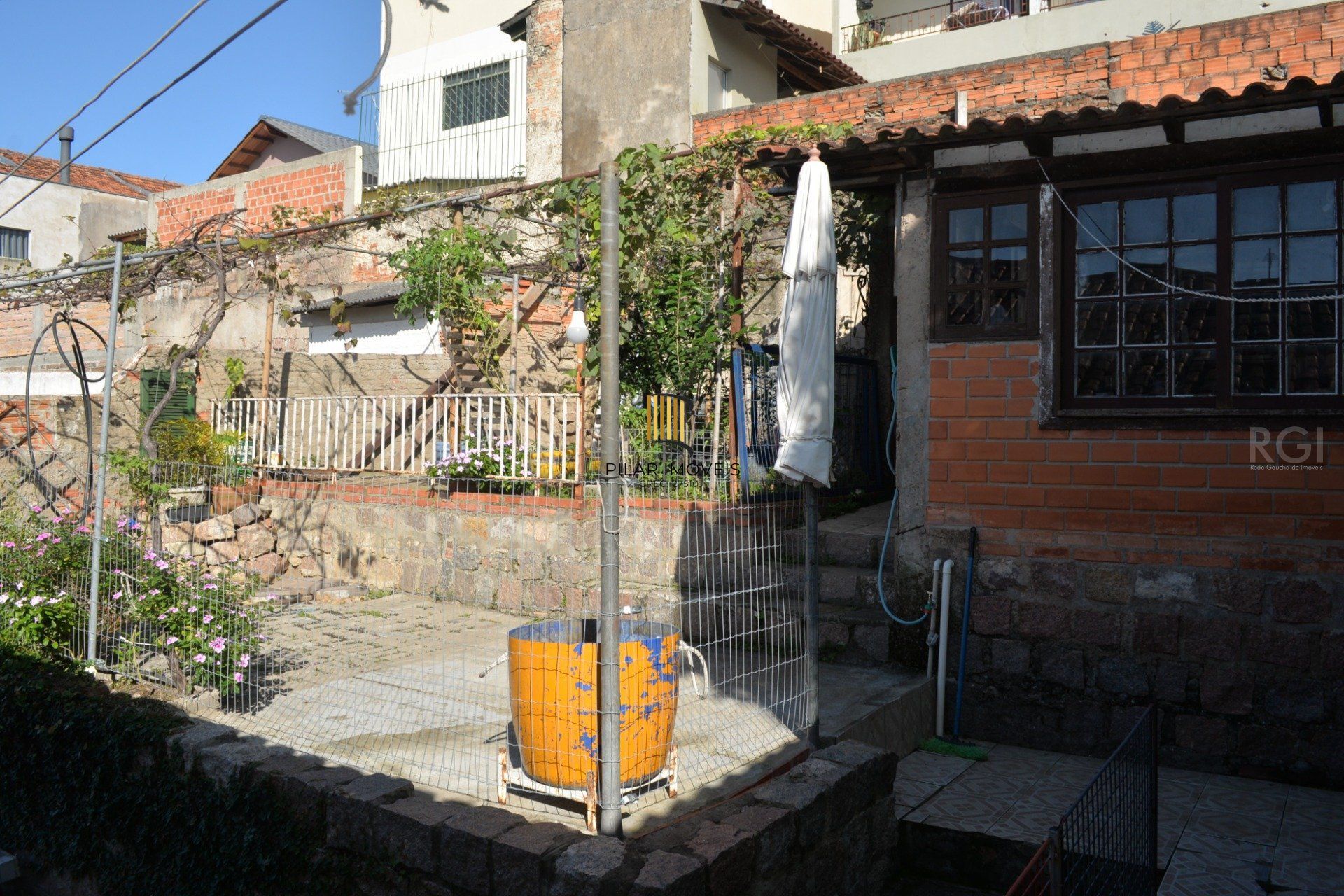 Sobrado para Venda - 168m², 4 dormitórios, 6 vagas - Jardim Sabará