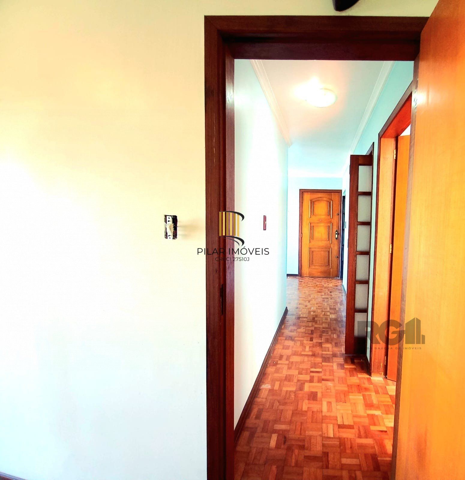 Apartamento 2 dormitórios no bairro Cavalhada