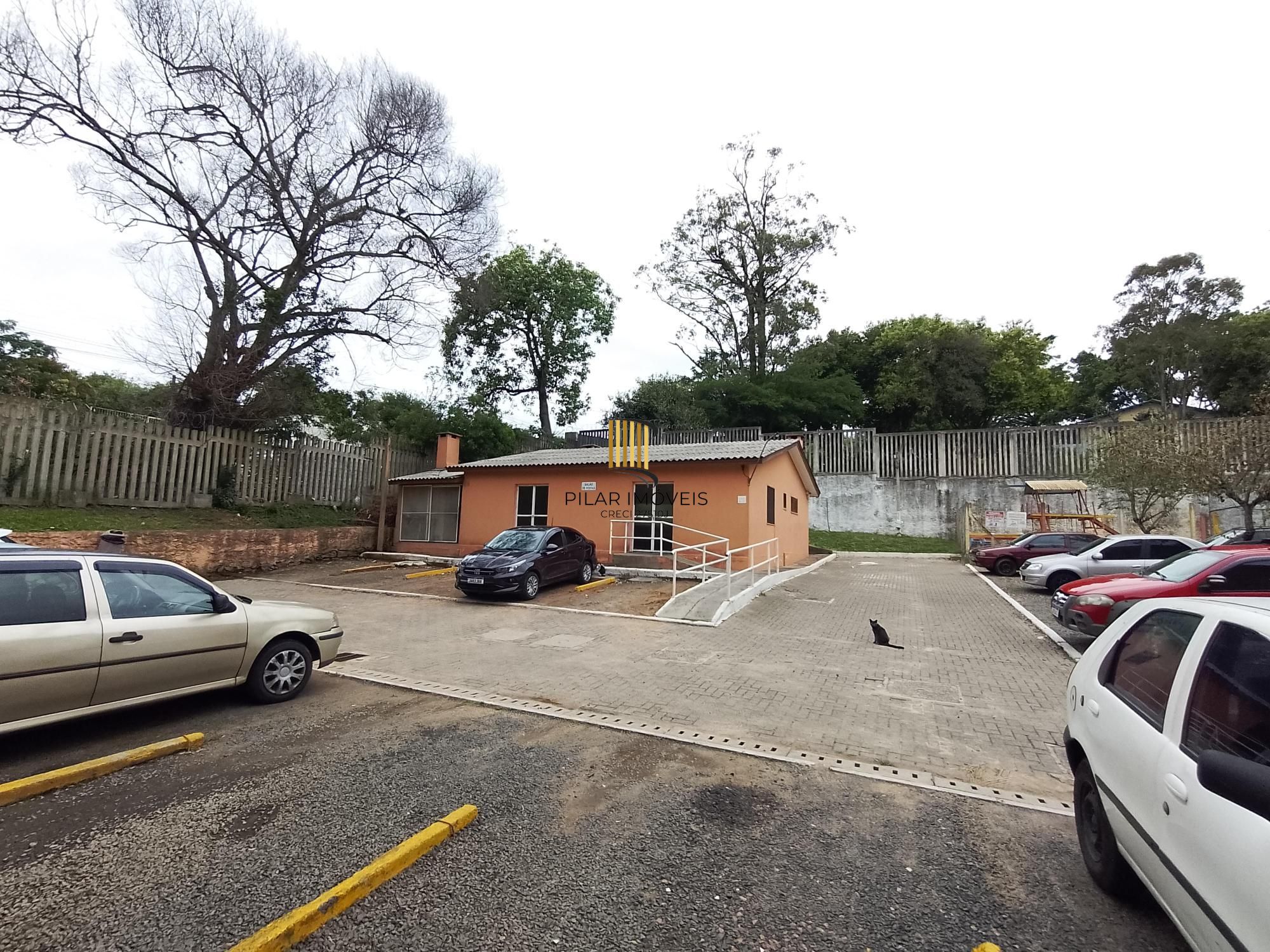 Apartamento 2 dormitórios com vaga perto da FAPA