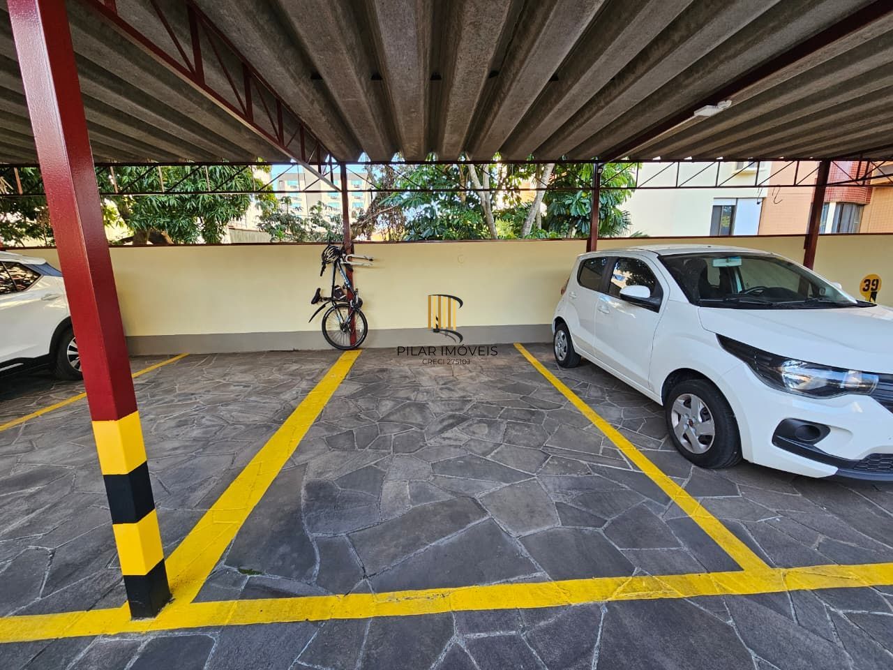 Apartamento 3 dormitórios com vaga no Menino Deus