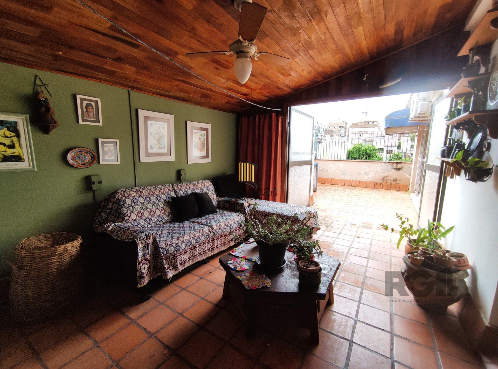 Cobertura 2 dormitórios no bairro Petrópolis