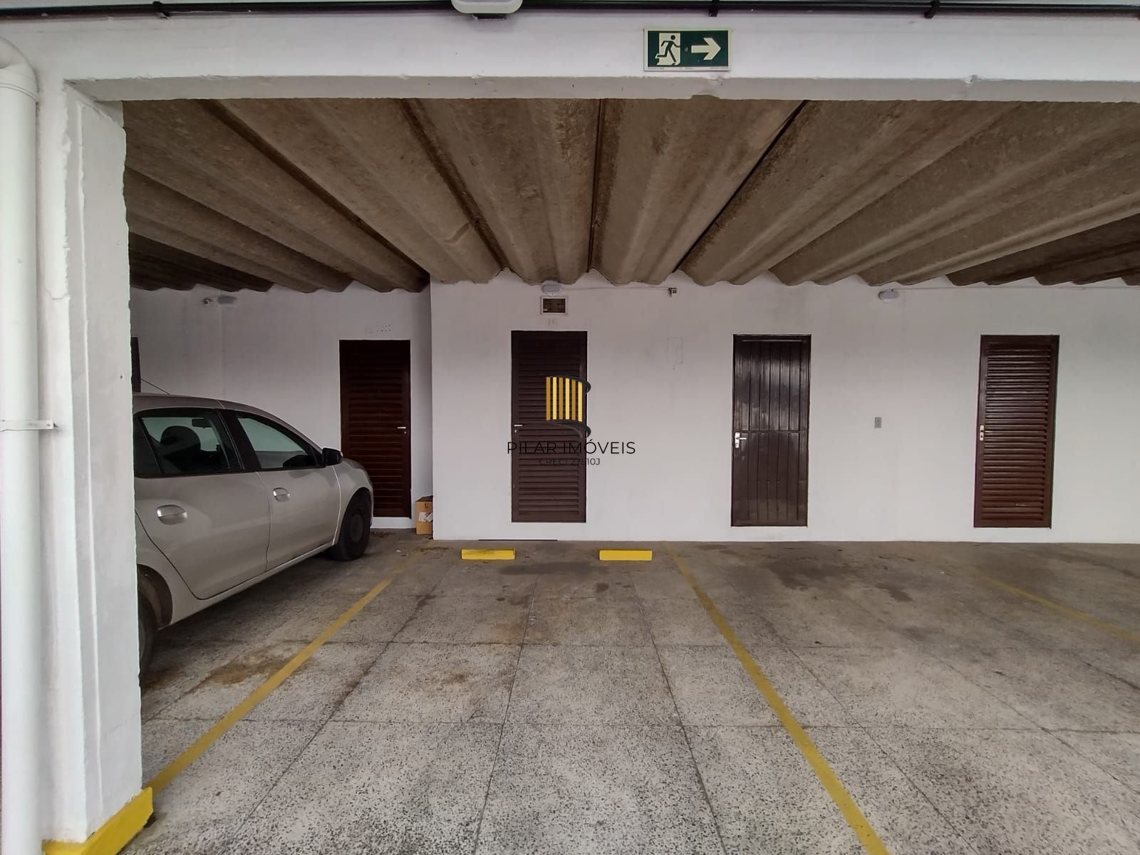 Apartamento 2 dormitórios no bairro Três Figueiras