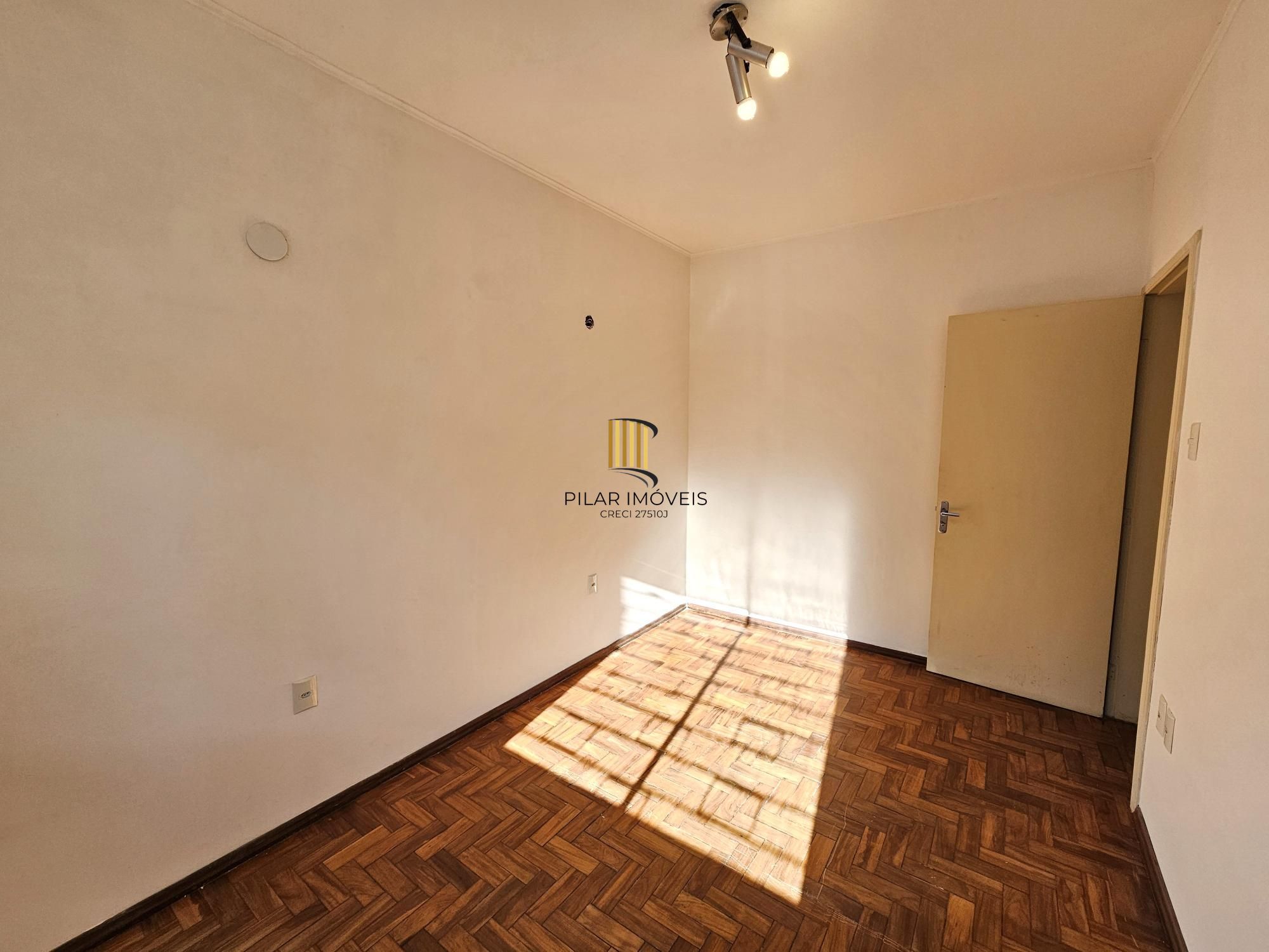 CASA EXCLUSIVA NO BAIRRO TRÊS FIGUEIRAS