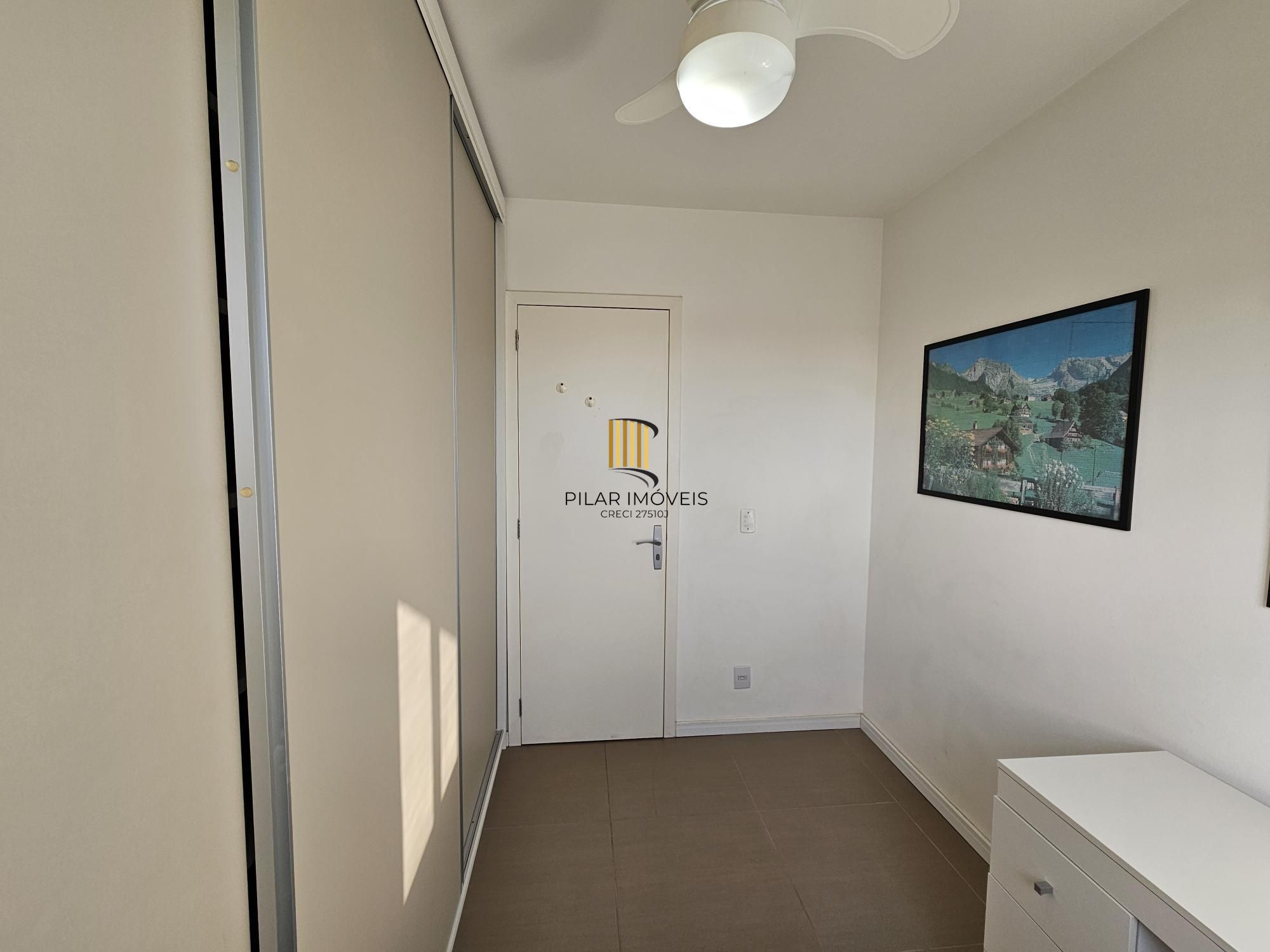 Apartamento 2 dormitórios com vaga coberta