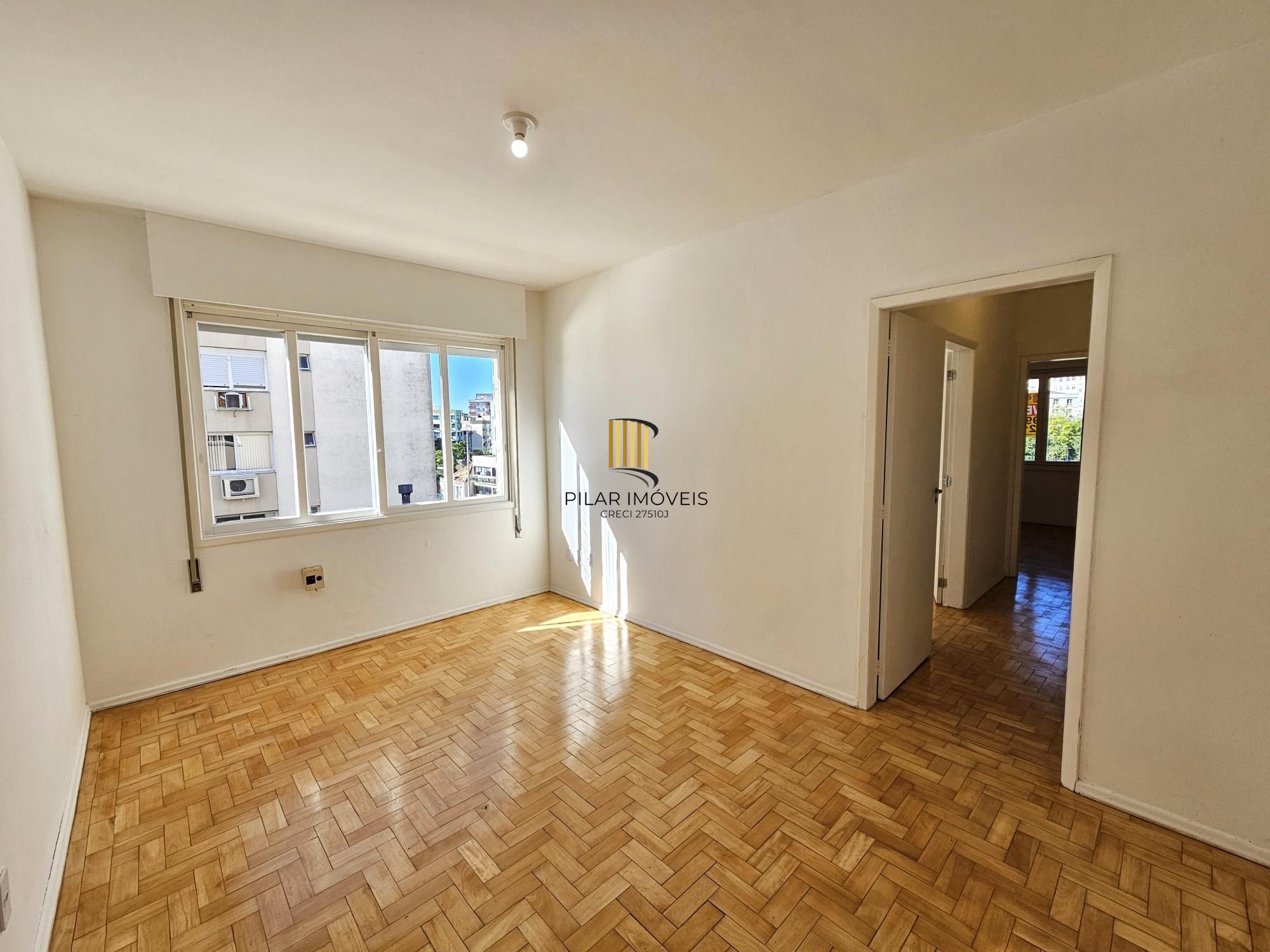 Apartamento 2 dormitórios com elevador na Cristóvão - Pilar Imóveis