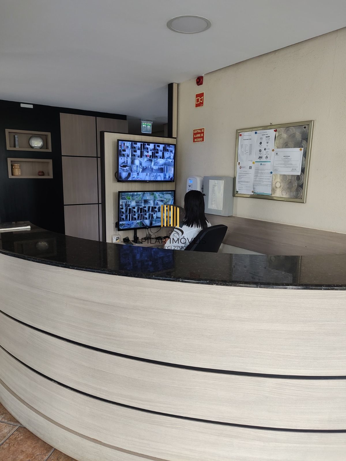 Apartamento 02 Dormitórios e 02 vagas no bairro Higienópolis