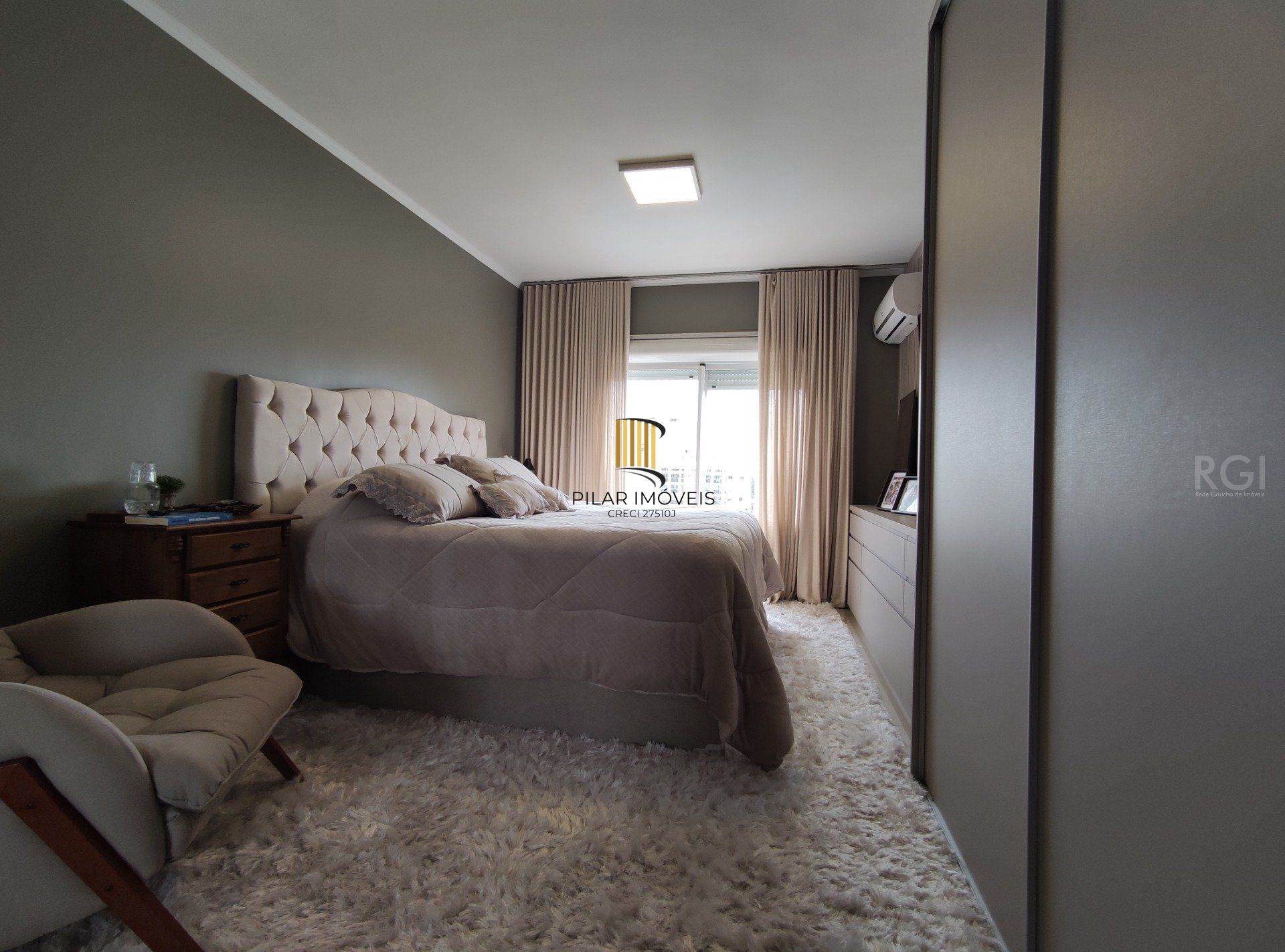 Apartamento para Venda - 162.53m², 3 dormitórios, sendo 3 suites, 2 vagas - Jardim Do Salso