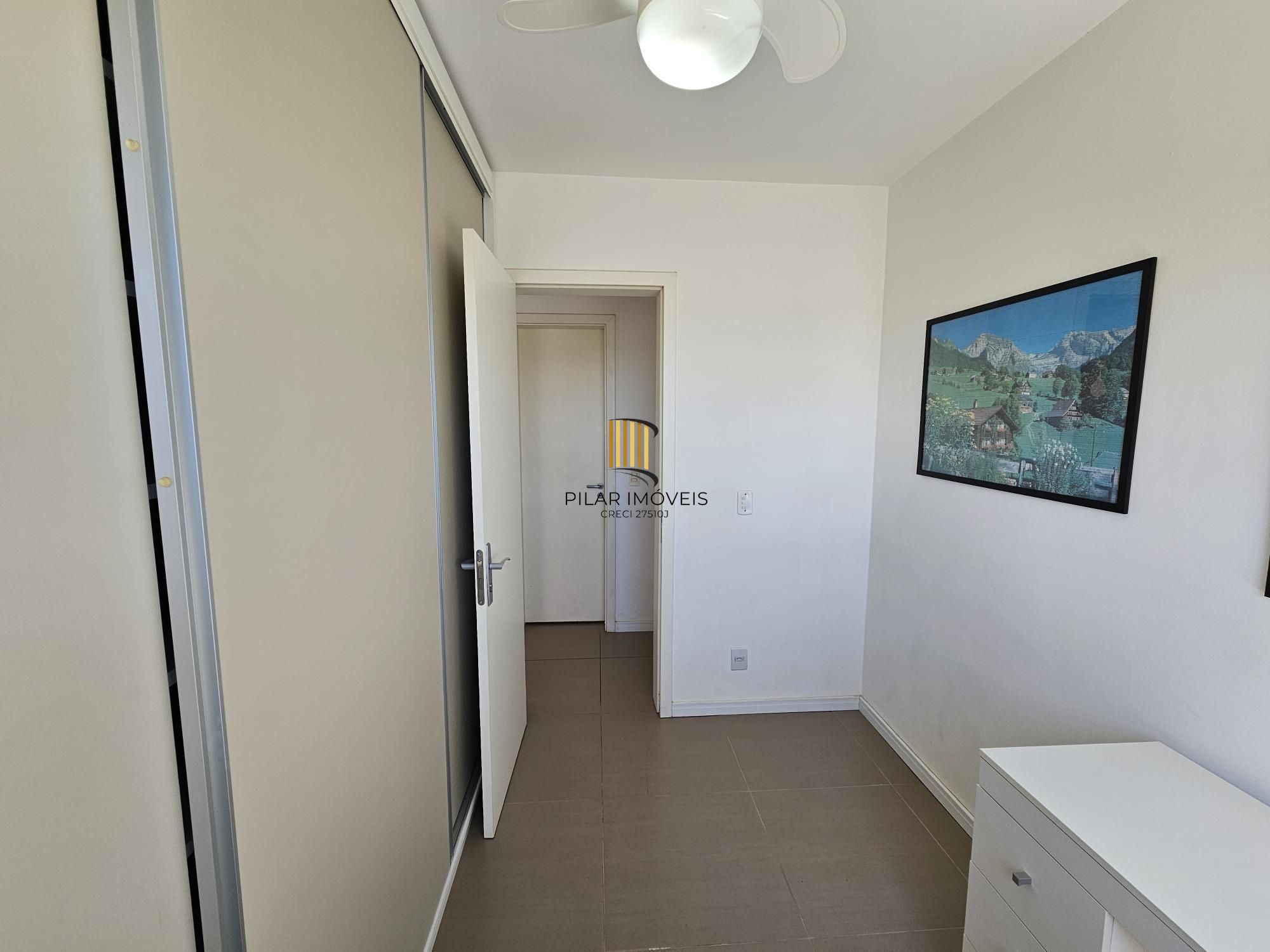 Apartamento 2 dormitórios com vaga coberta