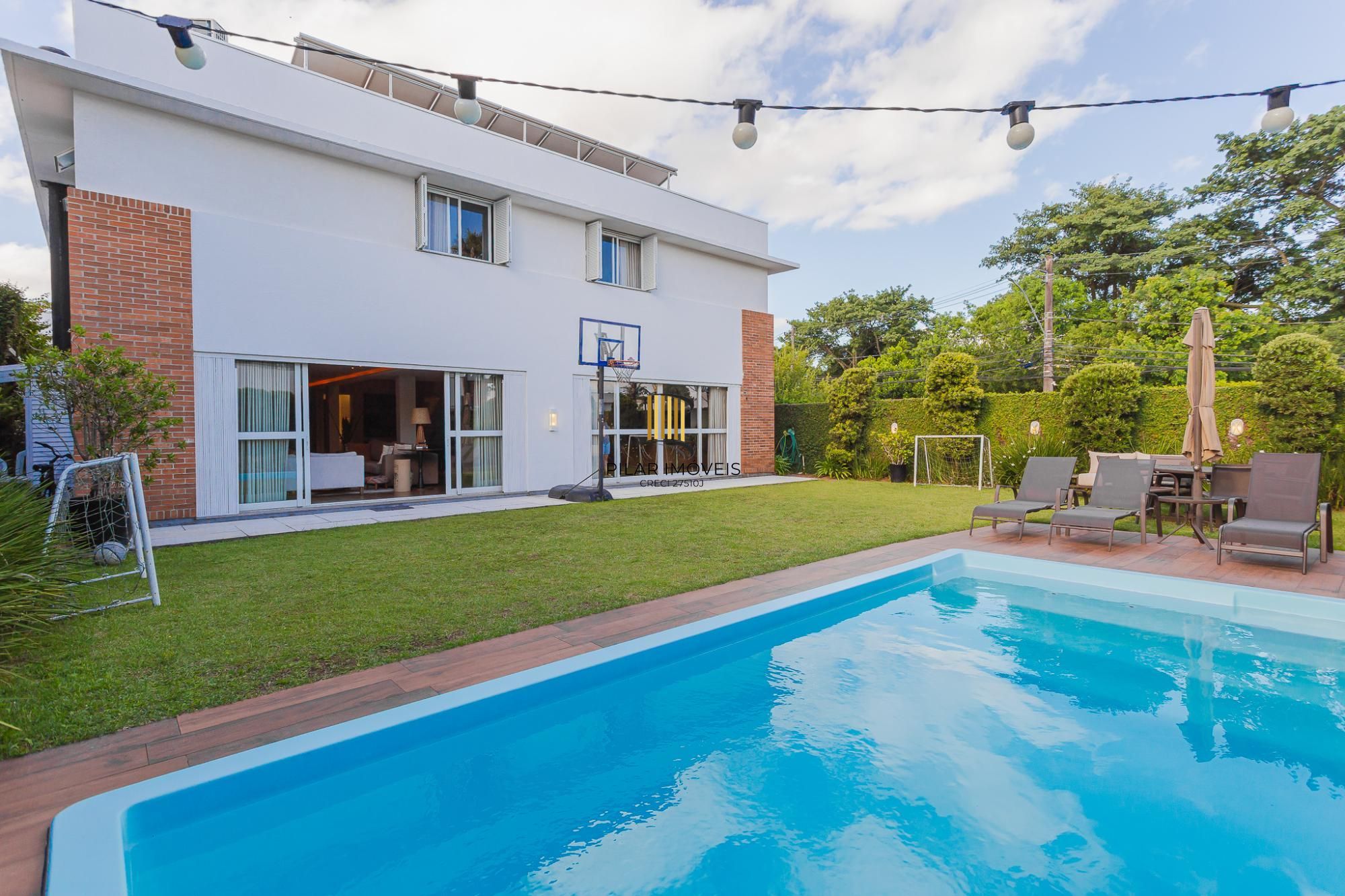 CONDOMINIO ATMOSFERA - CASA MOBILIADA DE 4 SUÍTES COM 4 VAGAS