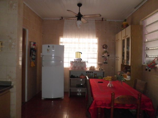 Casa para Venda - 150m², 3 dormitórios, 2 vagas - Chácara Das Pedras