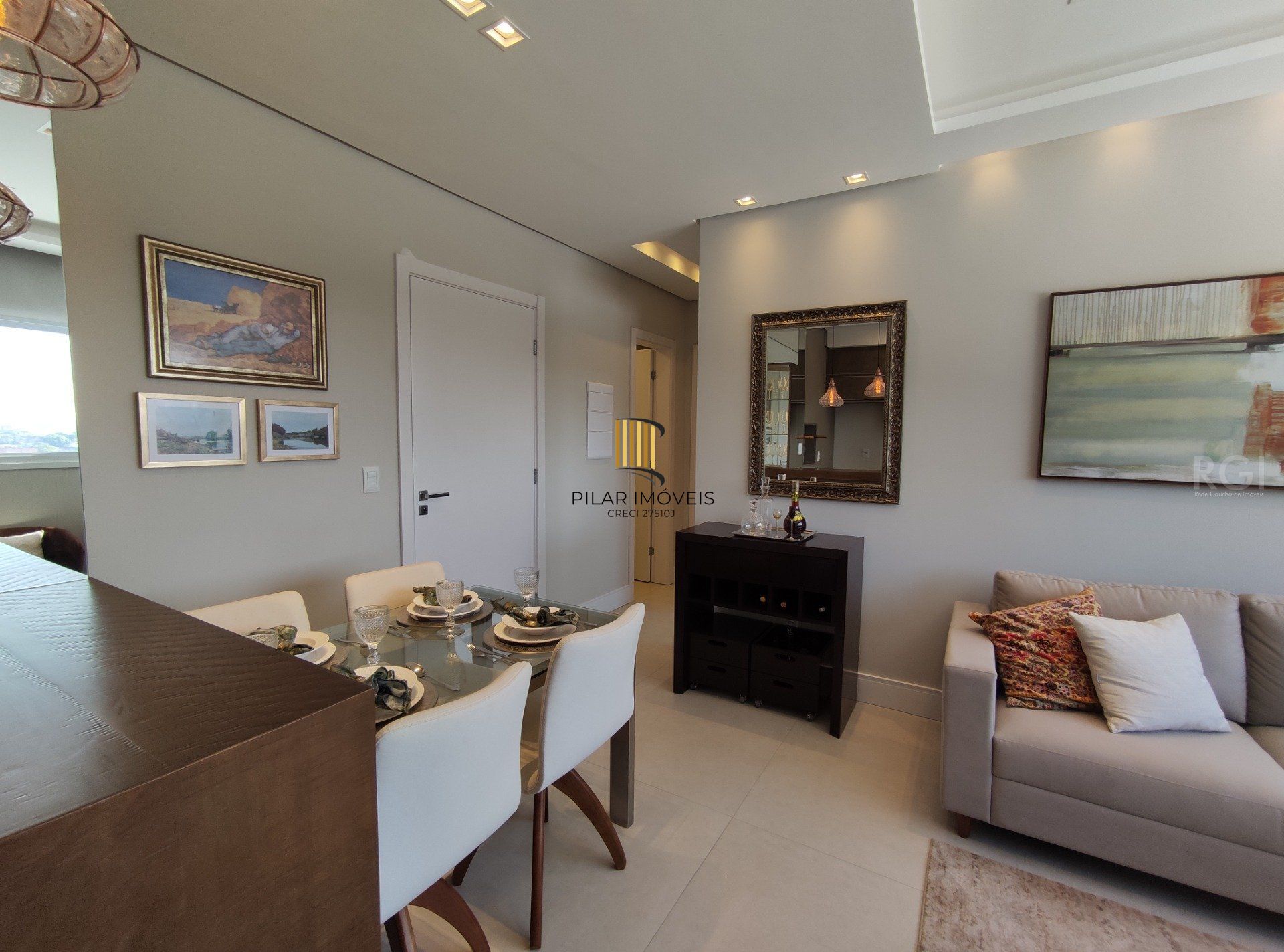 Apartamento para Venda - 68.11m², 3 dormitórios, sendo 1 suites, 2 vagas - Santo Antonio