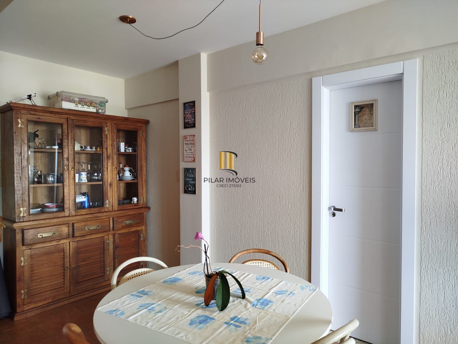 Apartamento 2 dormitórios no bairro Três Figueiras