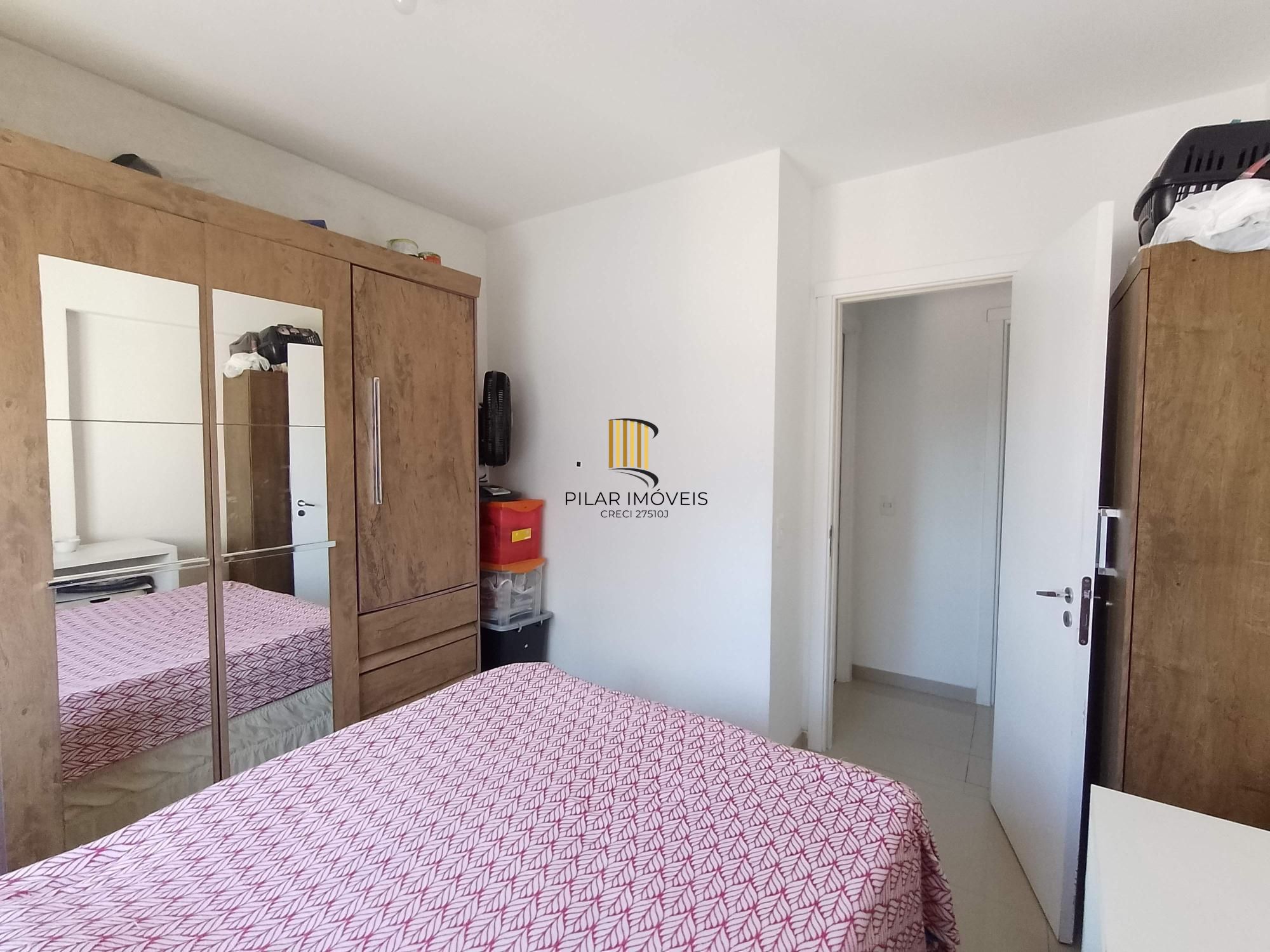 Apartamento 2 dormitórios com vaga coberta e elevador perto da PUC