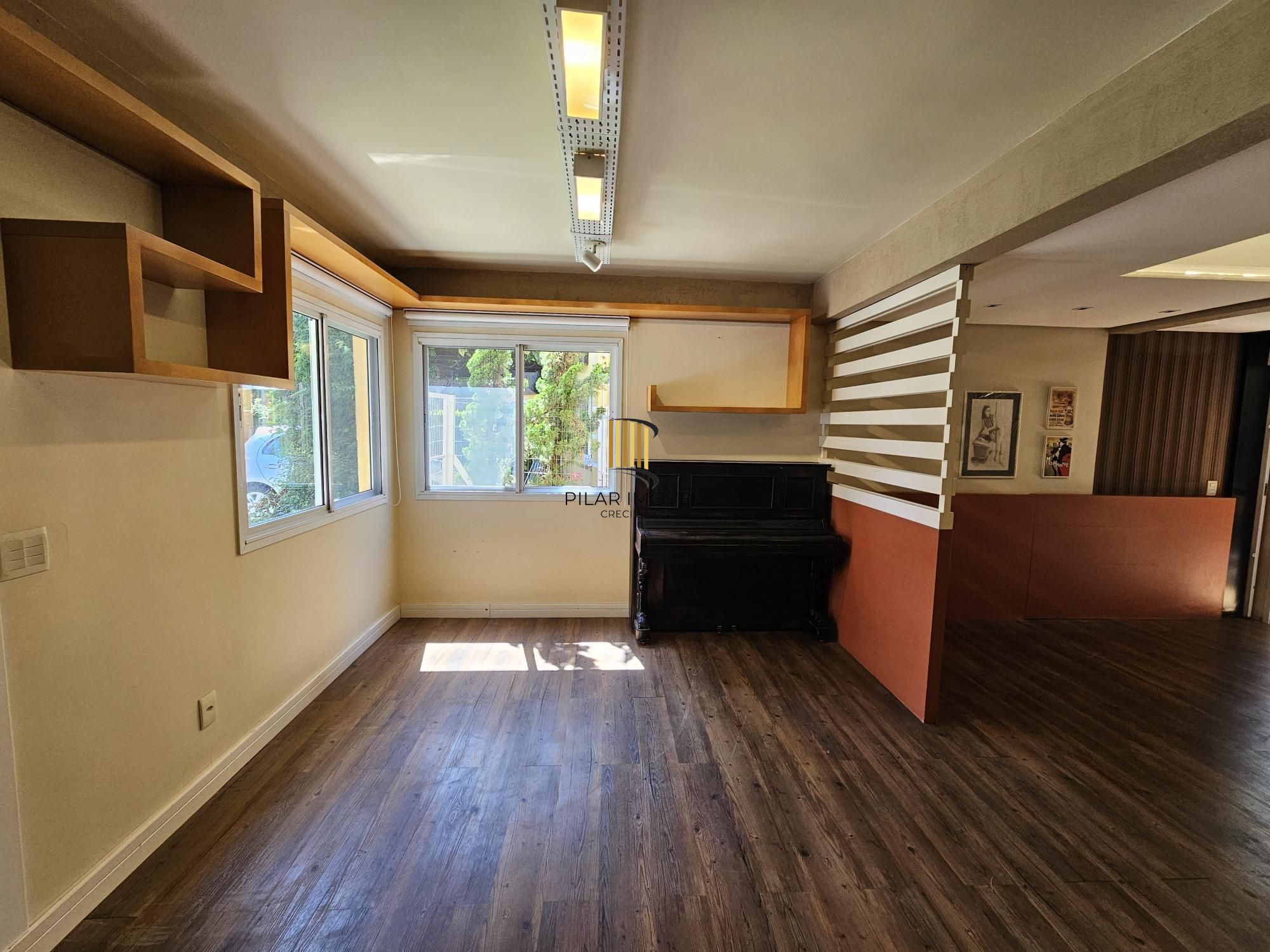 CASA EM CONDOMÍNIO NA AVENIDA PROTÁSIO ALVES