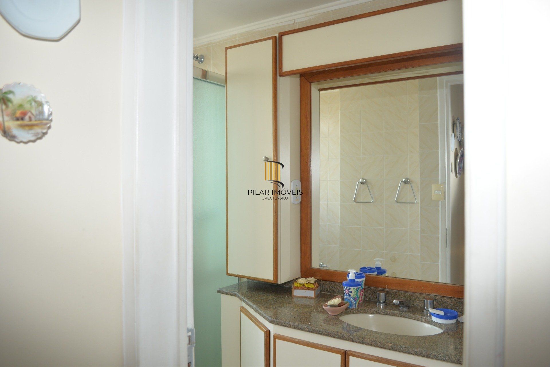 Apartamento para Venda - 120.46m², 3 dormitórios, sendo 1 suites, 1 vaga - Cristal