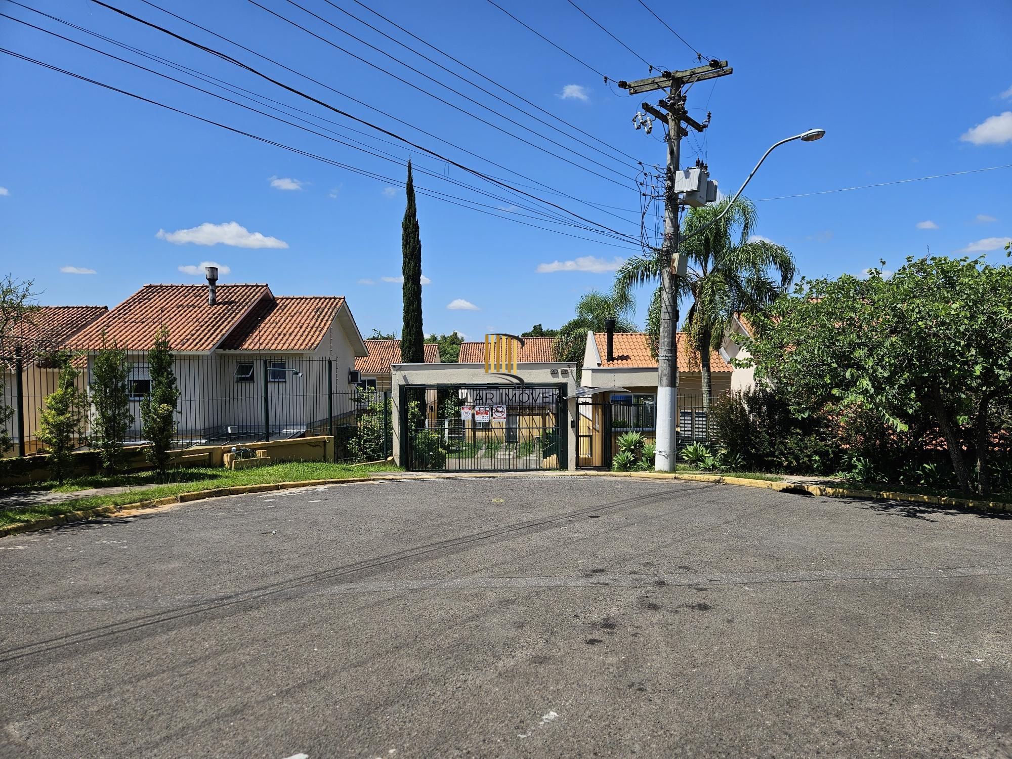 CASA EM CONDOMÍNIO NA AVENIDA PROTÁSIO ALVES
