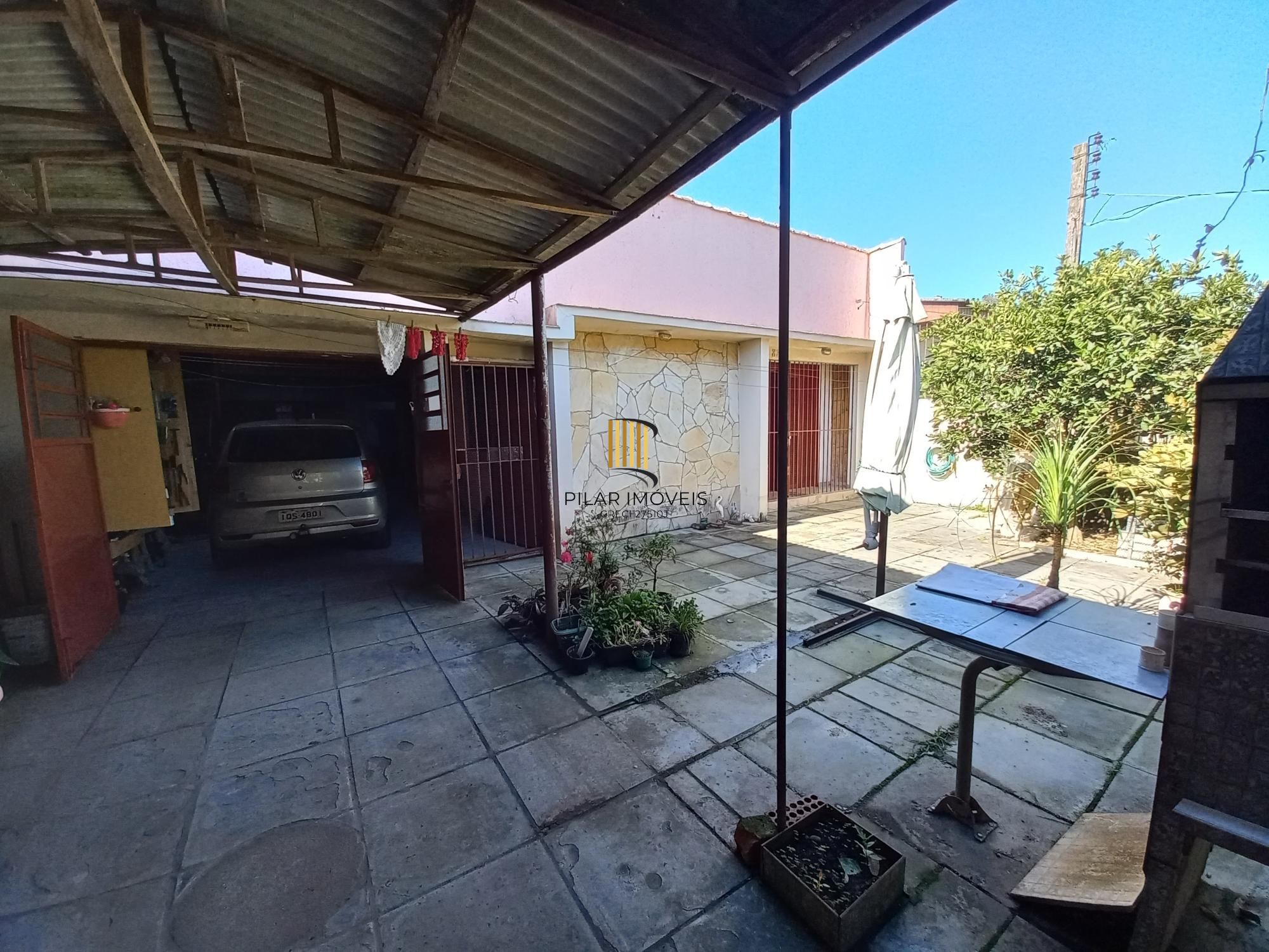 Casa 2 dormitórios no bairro Restinga