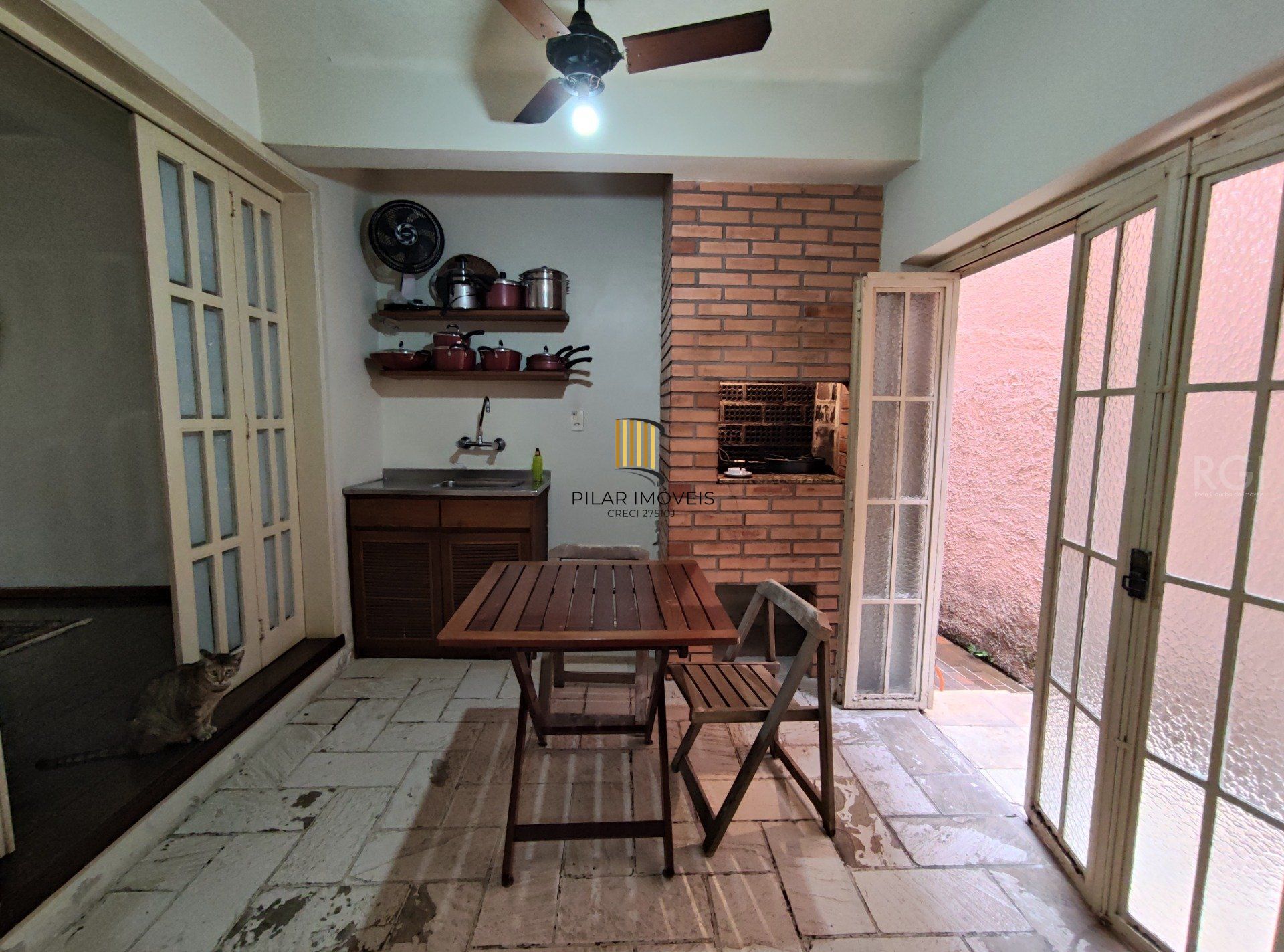 Sobrado para Venda - 345m², 4 dormitórios, sendo 2 suites, 2 vagas - Independência