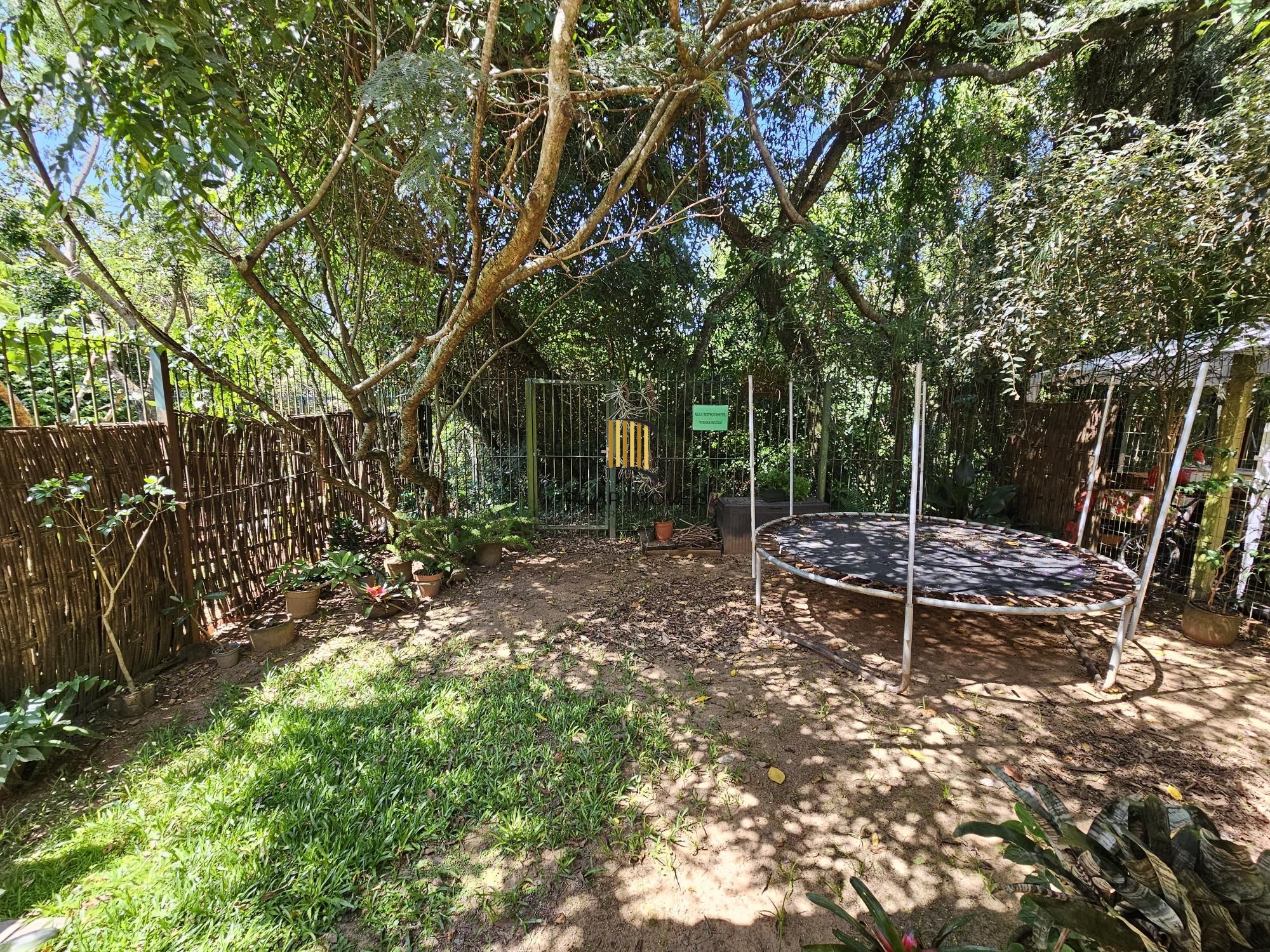 CASA EM CONDOMÍNIO NA AVENIDA PROTÁSIO ALVES