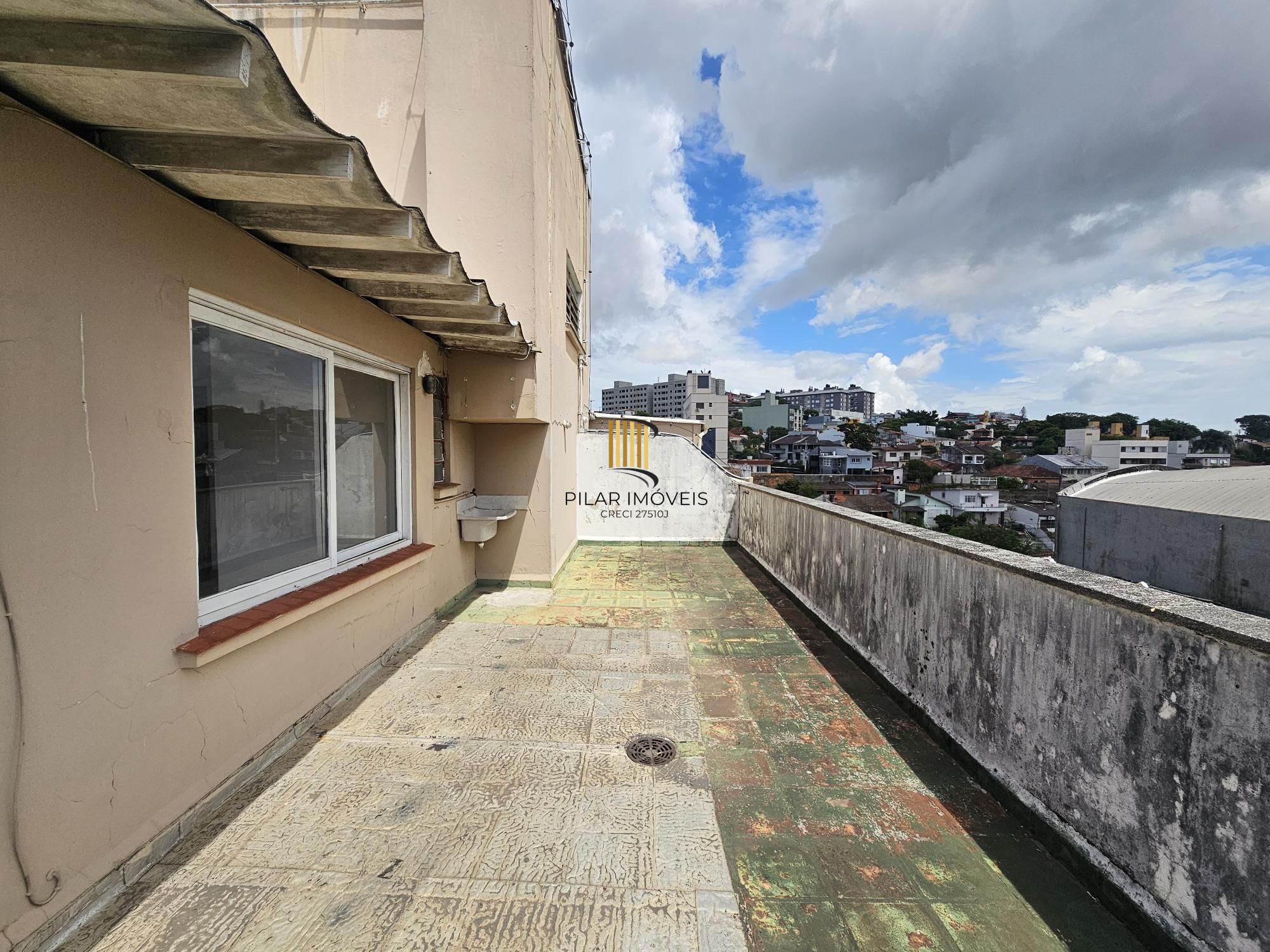 Cobertura 2 dormitórios com suite, elevador e vaga