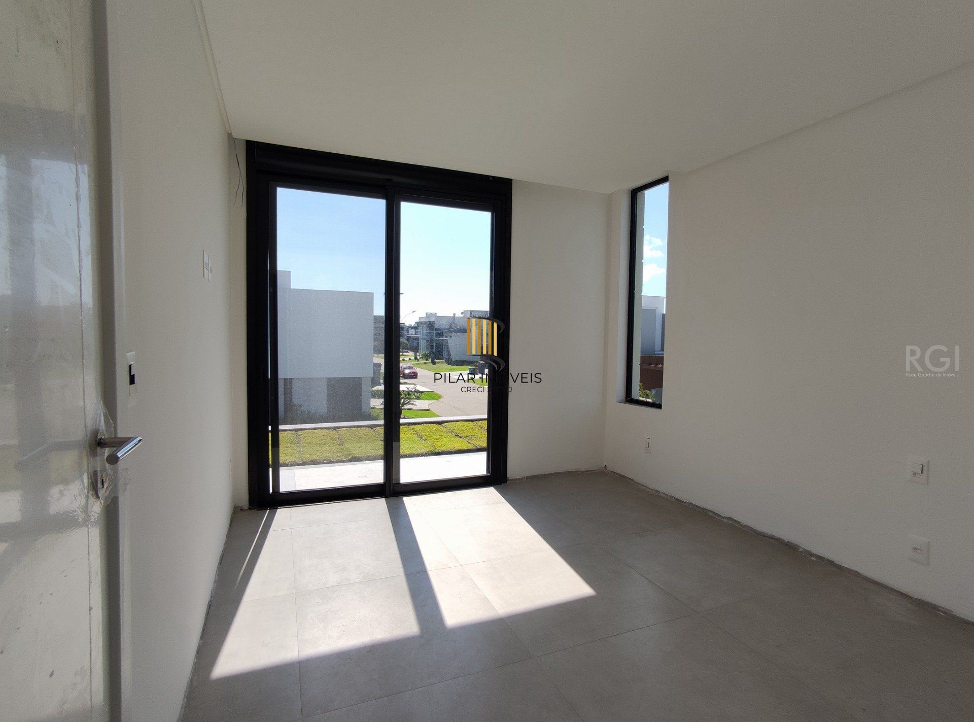 Casa Condominio 4 Dormitório(s) Bairro Centro